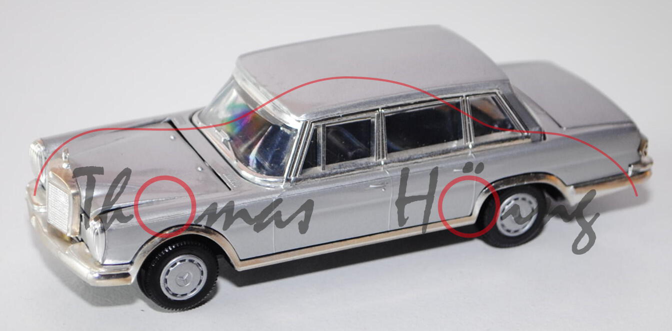 Mercedes-Benz 600 (Baureihe W 100), Modell 1964-1981, silber, Motorhaube + Heckklappe zu öffnen, GAM