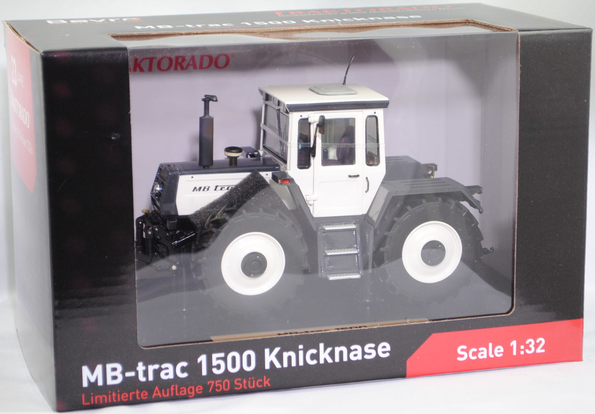 Mercedes-Benz MB trac 1500 Knicknase (Ausführung 1980-1987), weiß/grau, Nummernschild NF TR2026, weise-toys by HOLLAND OTO, 1:32, mb (Limited Edition 750 pcs. TRAKTORADO® 2026)