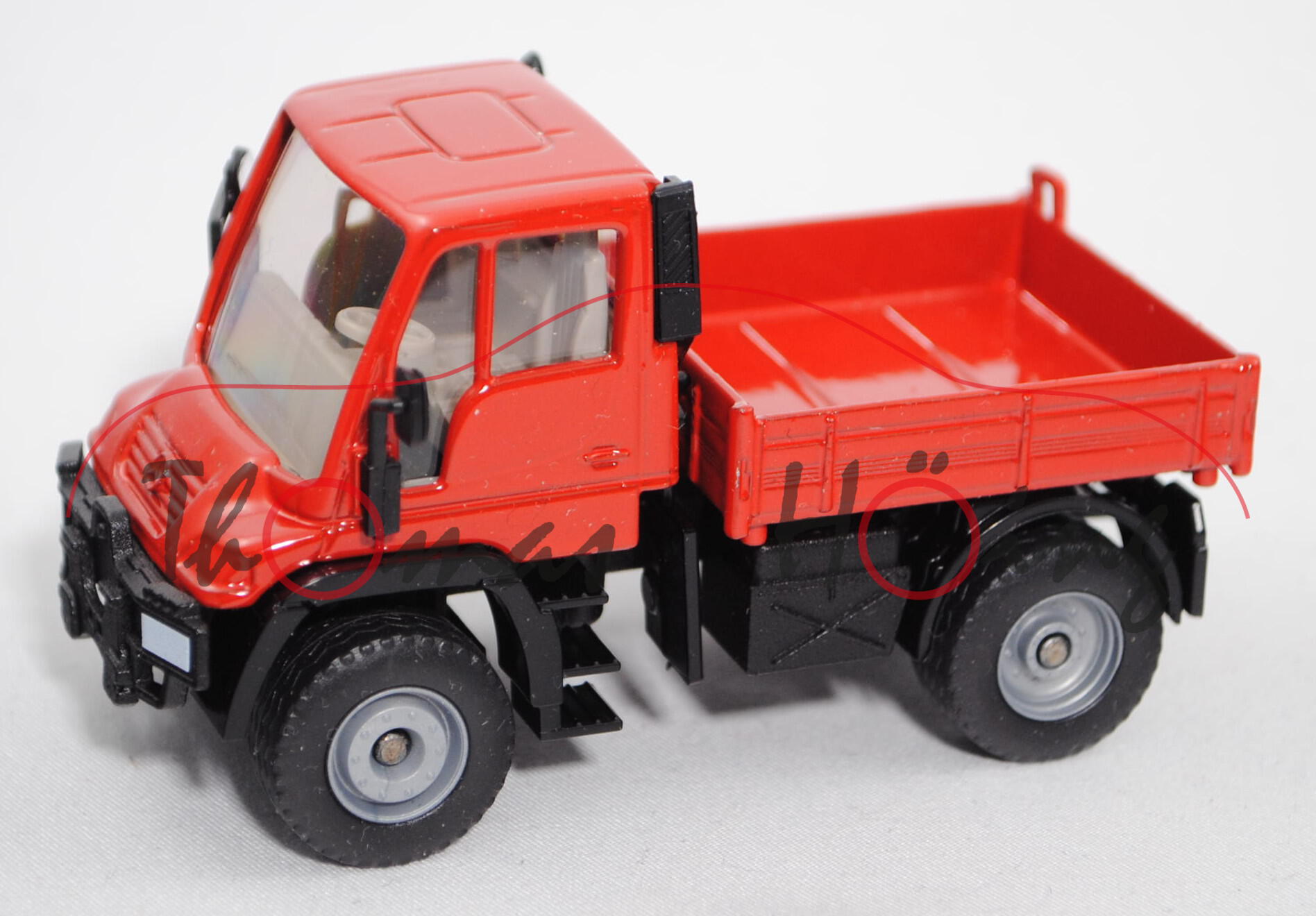 00002 Mercedes-Benz Unimog U 300 (U 405, Mod. 01-06), rot/mattschwarz, LKW16 grau, L17P