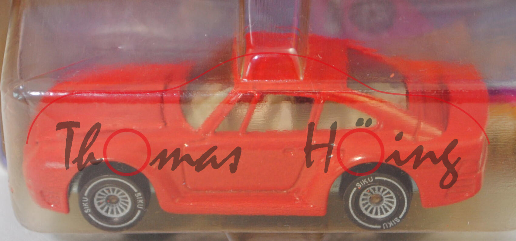 00003 Porsche 959 (Modell 1986-1988), rot, innen weiß, Heckflügel offen, SIKU, 1:55, P21 mit NEU vergilbt