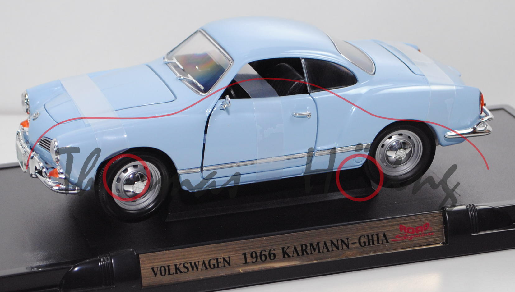 VW Karmann-Ghia Coupé (Typ 14 facelift, Baujahr 1966), bermuda, ROAD Signature / Yatming, 1:18, mb