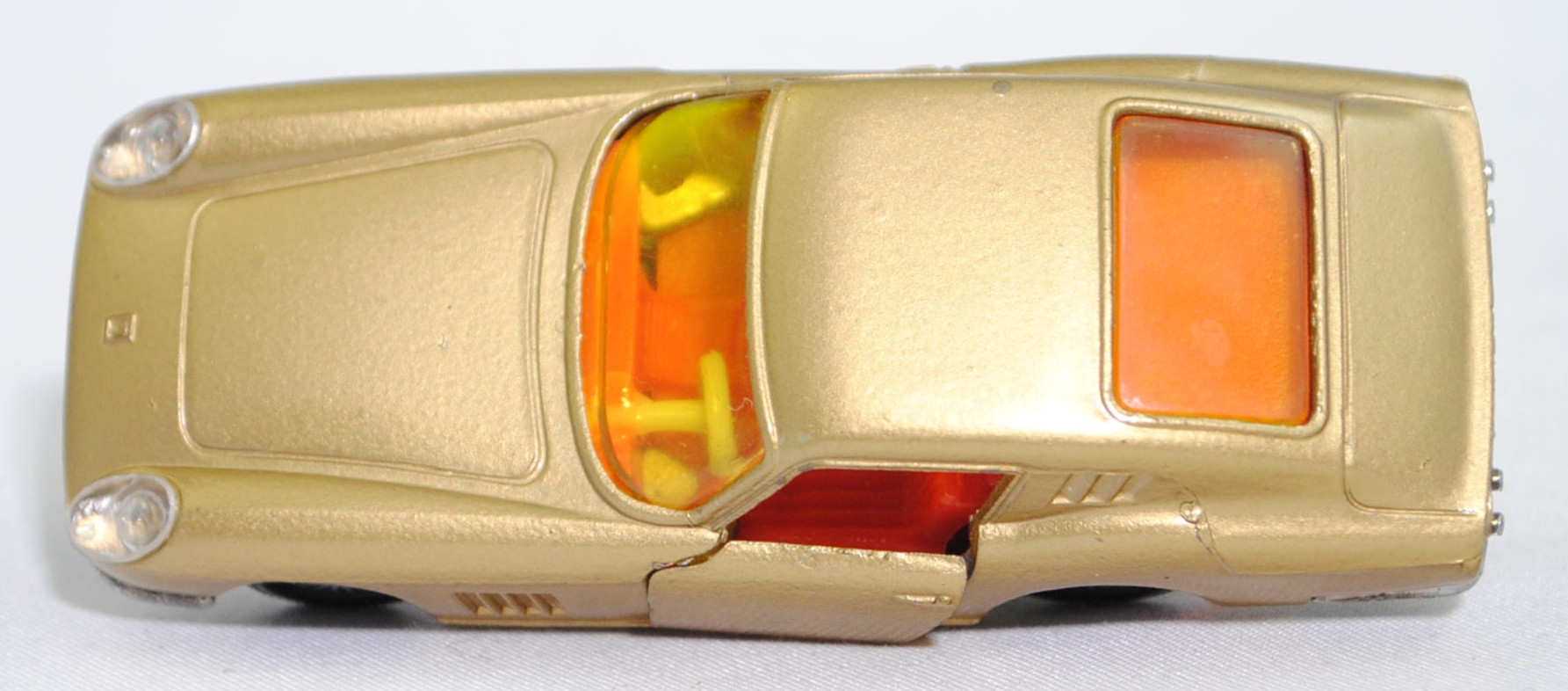 00004 Ferrari Berlinetta 275 GTB (Tipo 563, 2. Serie, Long Nose / Lange Nase, Modell 1965-1966), goldmetallic, transparente Frontscheinwerfer, Bpr. 1012, W-Germ, R11, SIKU SUPER, 1:56, m