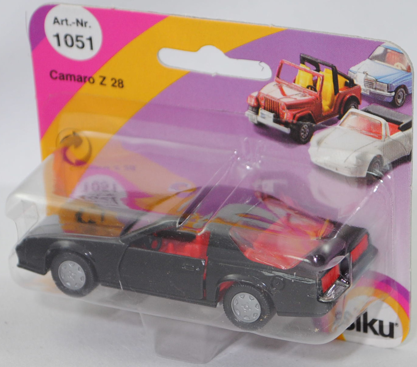 00005 Chevrolet Camaro Berlinetta 5.0L V8 (3. Generation, Vorfacelift, Modell 1982-1984), schwarz, Bpr. CAMARO Z 28, Hong, Chassis silber, mit CE-Zeichen, B6, SIKU SUPER, 1:59, P23