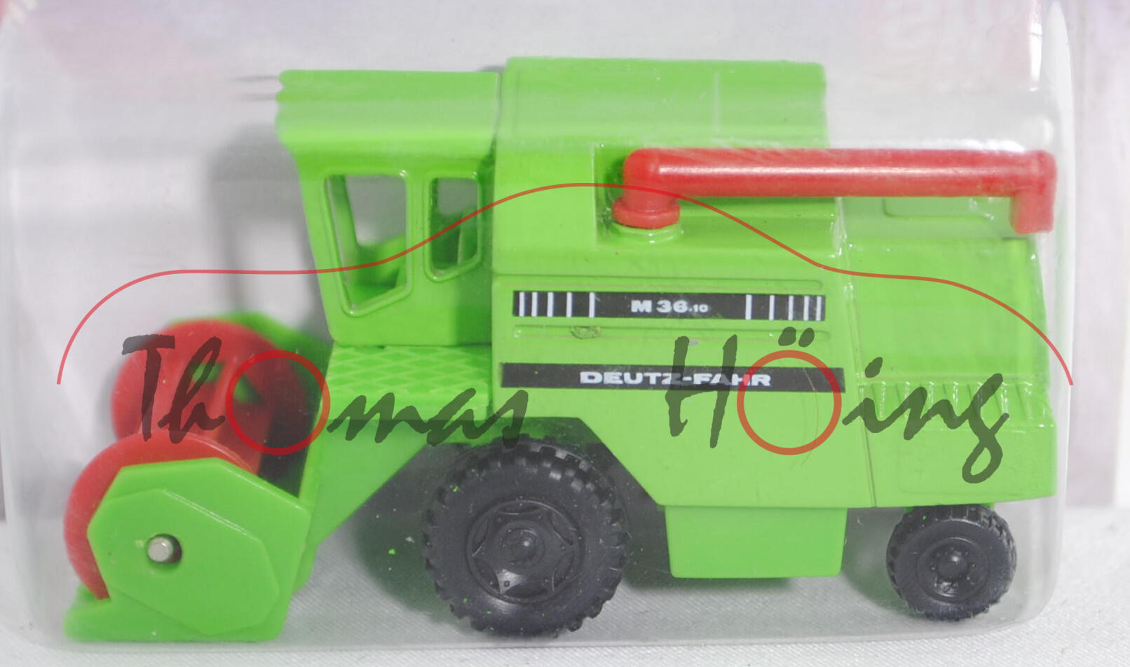 00000a DEUTZ-FAHR M 36.10 Hydromat Mähdrescher (Modell 1981-1989) mit Schneidwerk mit Messerbalken,