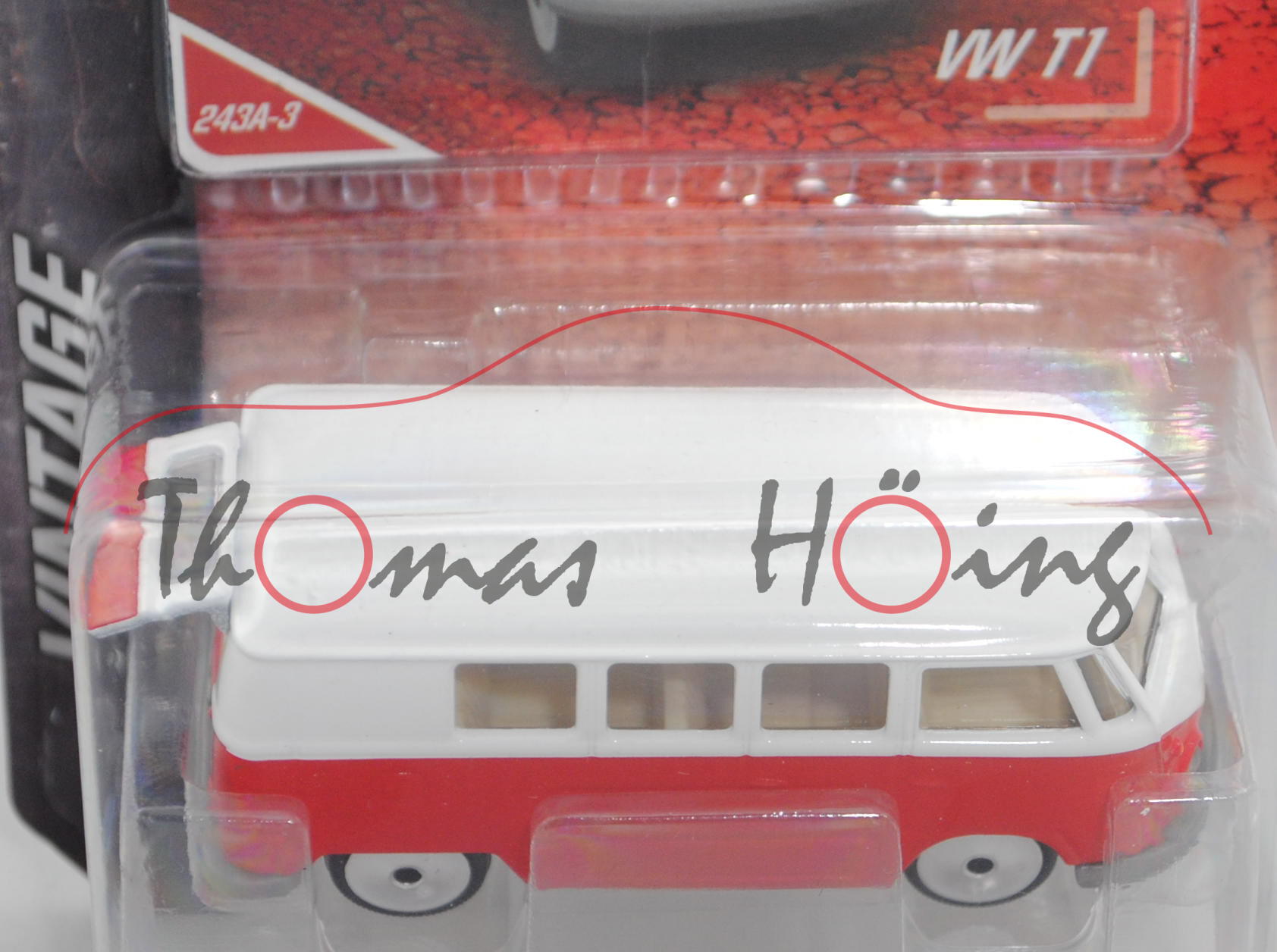 VW Transporter Kleinbus 1200 (Typ 2 T1, Mod. 1960-1963), weiß/verkehrsrot, majorette, 1:59, Blister