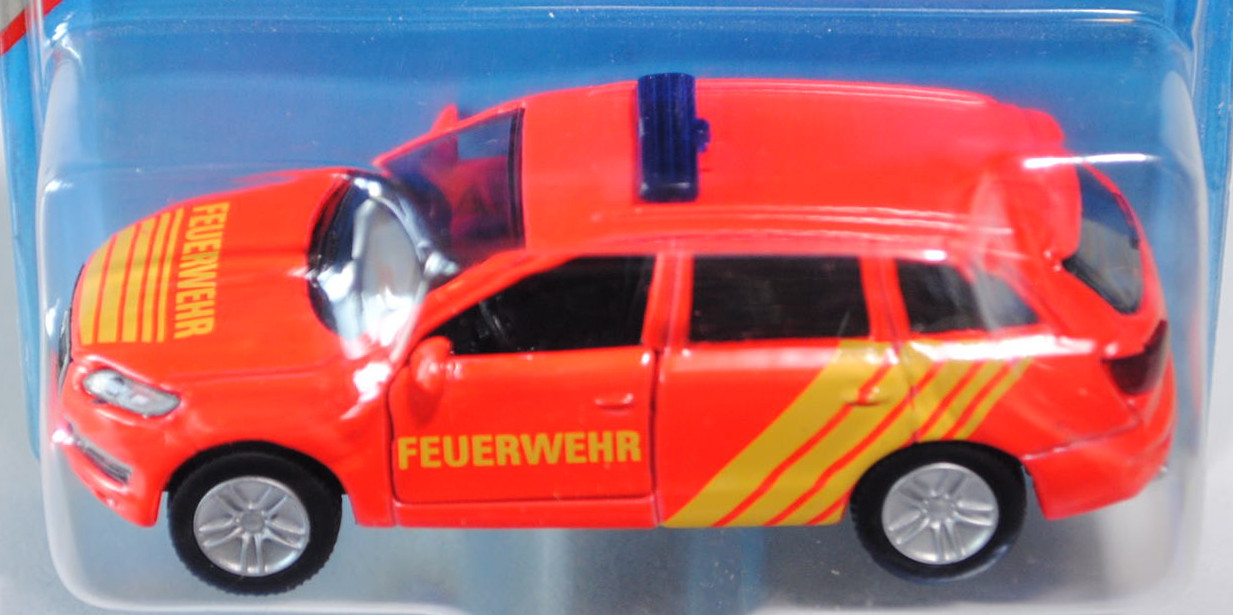 00002 Audi Q7 4.2 FSI quattro (Typ 4L, Modell 2006-2009) Feuerwehr-Einsatzleitwagen, leuchtrot, inne