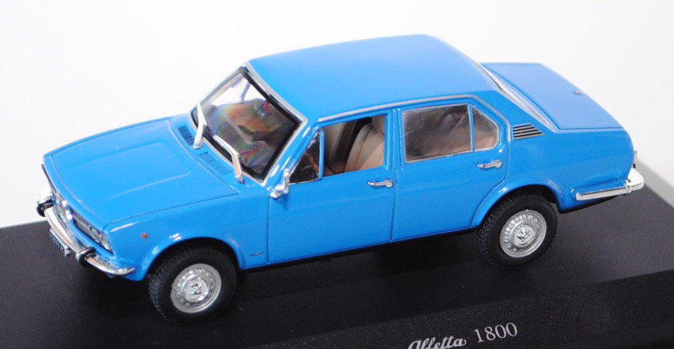 Alfa Romeo Alfetta 1.8, Modell 1972-1974, himmelblau, Norev, 1:43, PC-Box