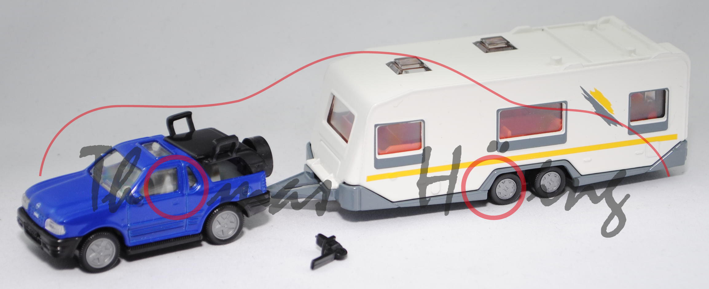 00013 Opel Frontera (Typ B, Mod. 98-00) mit Boot + KNAUS EUROSTAR 620 TF Wohnwagen, Bugrad lose, L15
