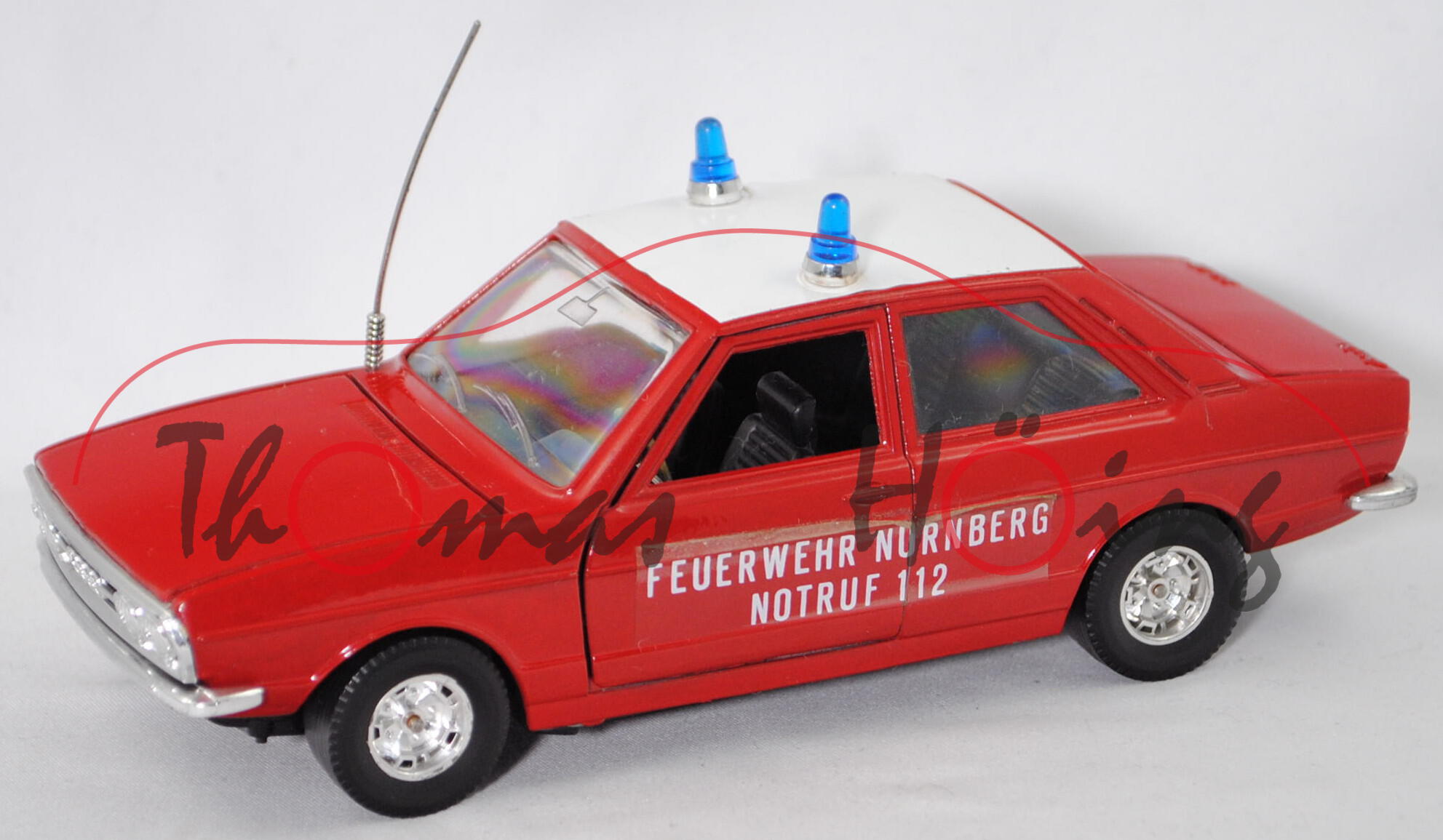 Audi 80 GT (B1, Typ 80, Modell 1973-1974) Feuerwehr, rot, FEUERWEHR NÜRNBERG, Bburago, 1:24