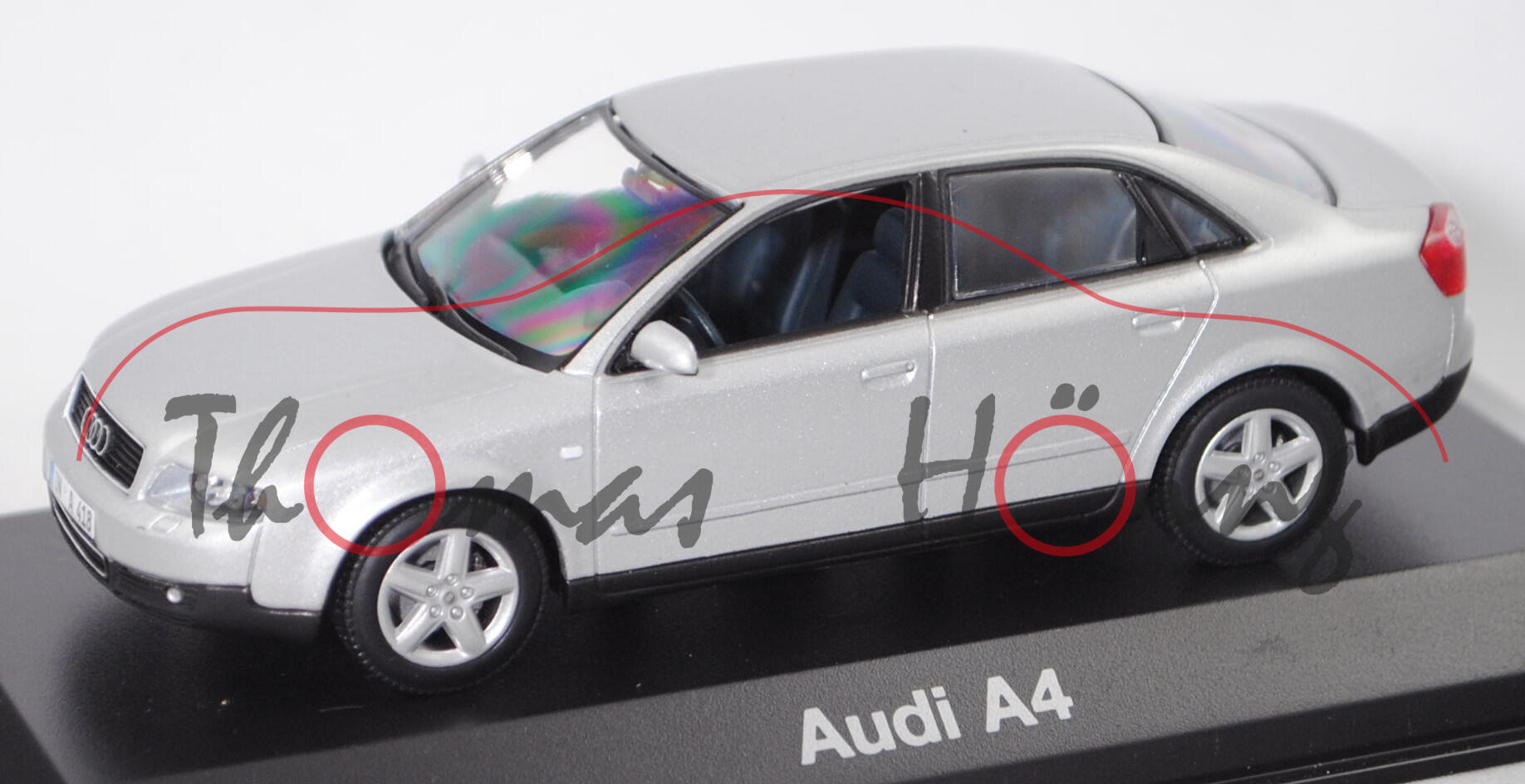 Audi A4 3.0 (B6, Typ 8E, Modell 2000-2004), lichtsilber metallic, Minichamps, 1:43, Werbeschachtel