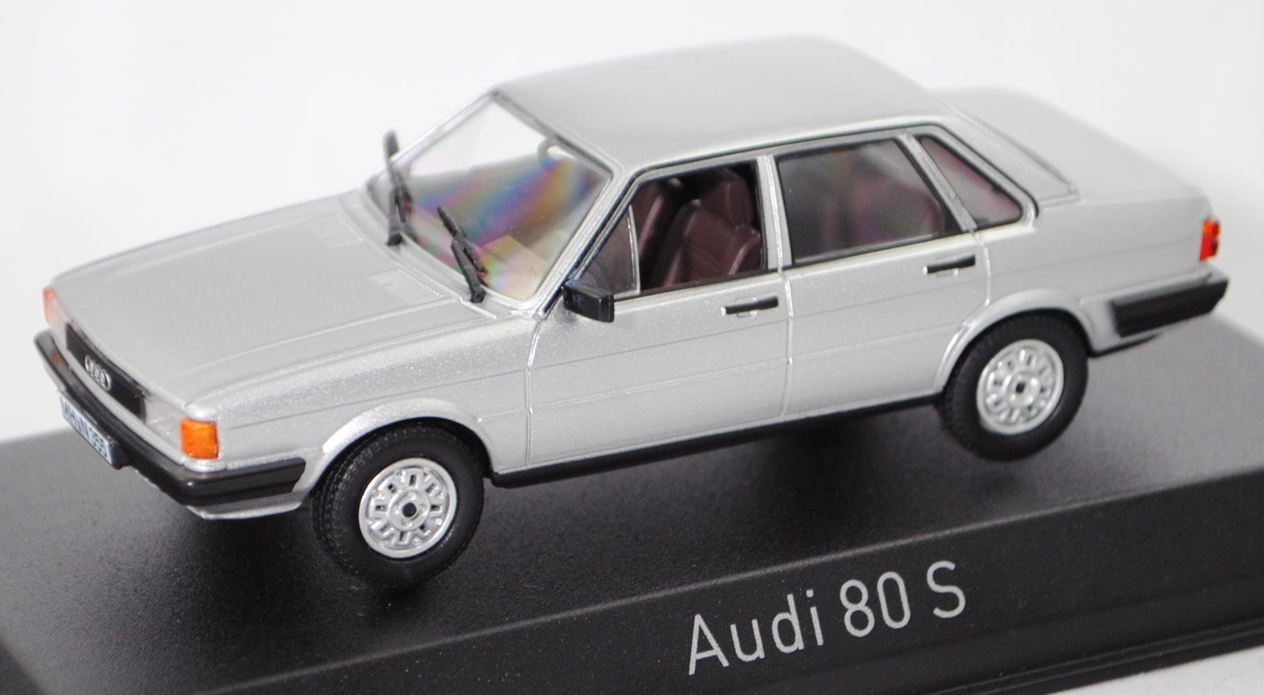 Audi 80 S (2. Generation, B2, Typ 81, Modell 1978-1981), diamantsilbermetallic, Norev, 1:43, PC-Box