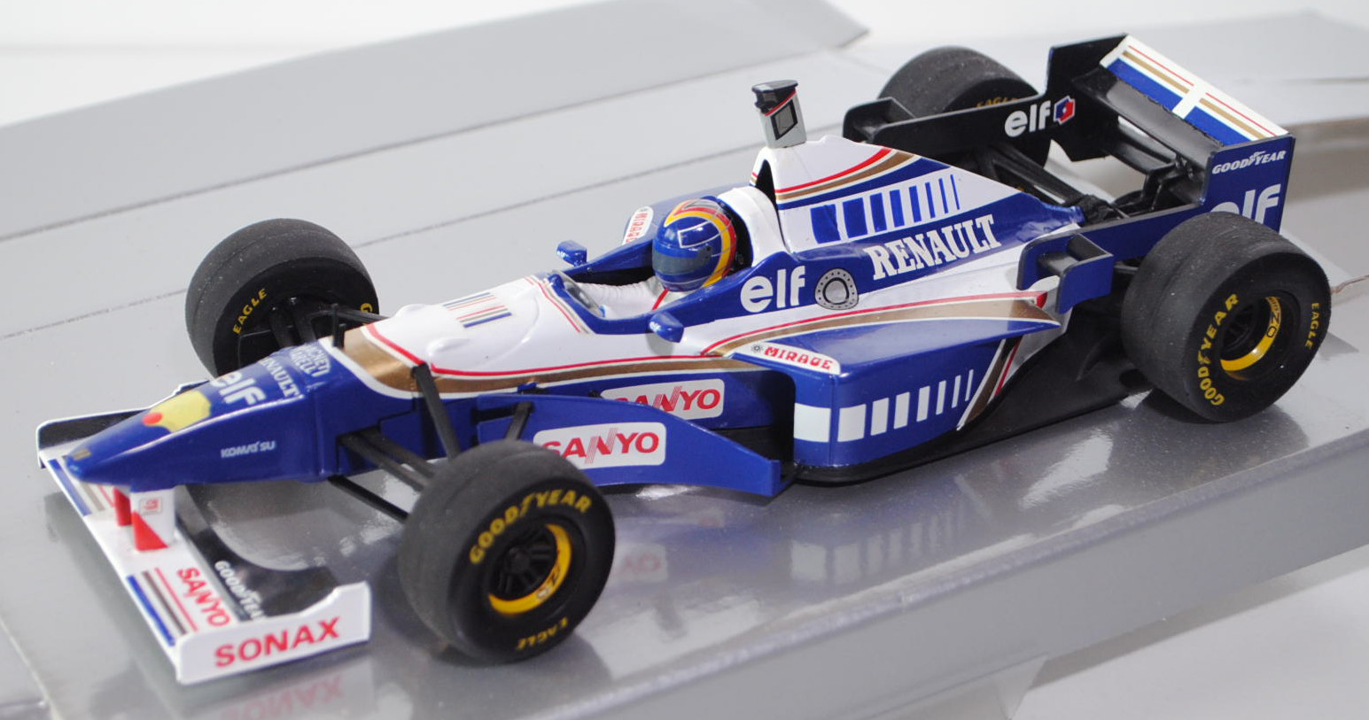 Williams FW18, reinweiß/ultramarinblau, Team Rothmans Williams Renault (1. Platz), Fahrer: Heinz-Har