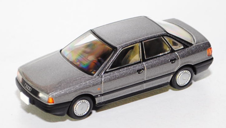 Audi 80 quattro (B3, Typ 89), Modell 1986-1991, steingrau metallic, Heckspoiler liegt lose dabei, TO