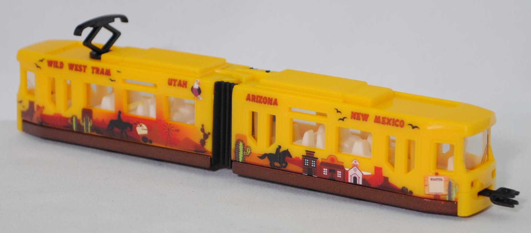 00014 ADtranz GT4N-ZR Niederflur-Straßenbahn (Modell 1997-2009), Wagenkästen verkehrsgelb, WILD WEST TRAM UTAH ARIZONA NEW MEXICO, SIKU SUPER, 1:117, P29f