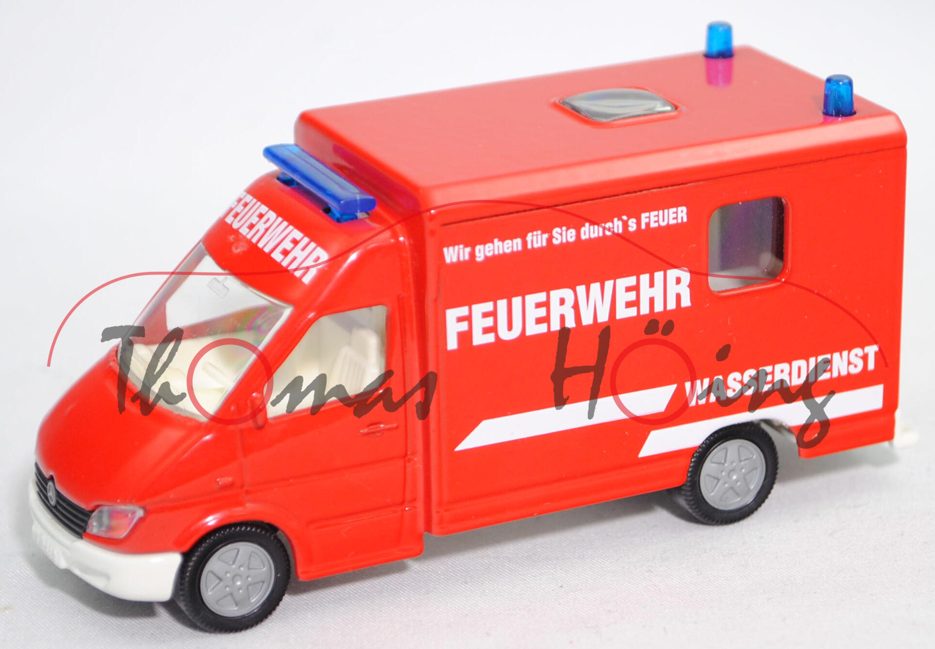 03800 A RTW Mercedes-Benz Sprinter I (Mod. 00-02), rot, FEUERWEHR / WASSERDIENST, SIKU, 1:55, L15