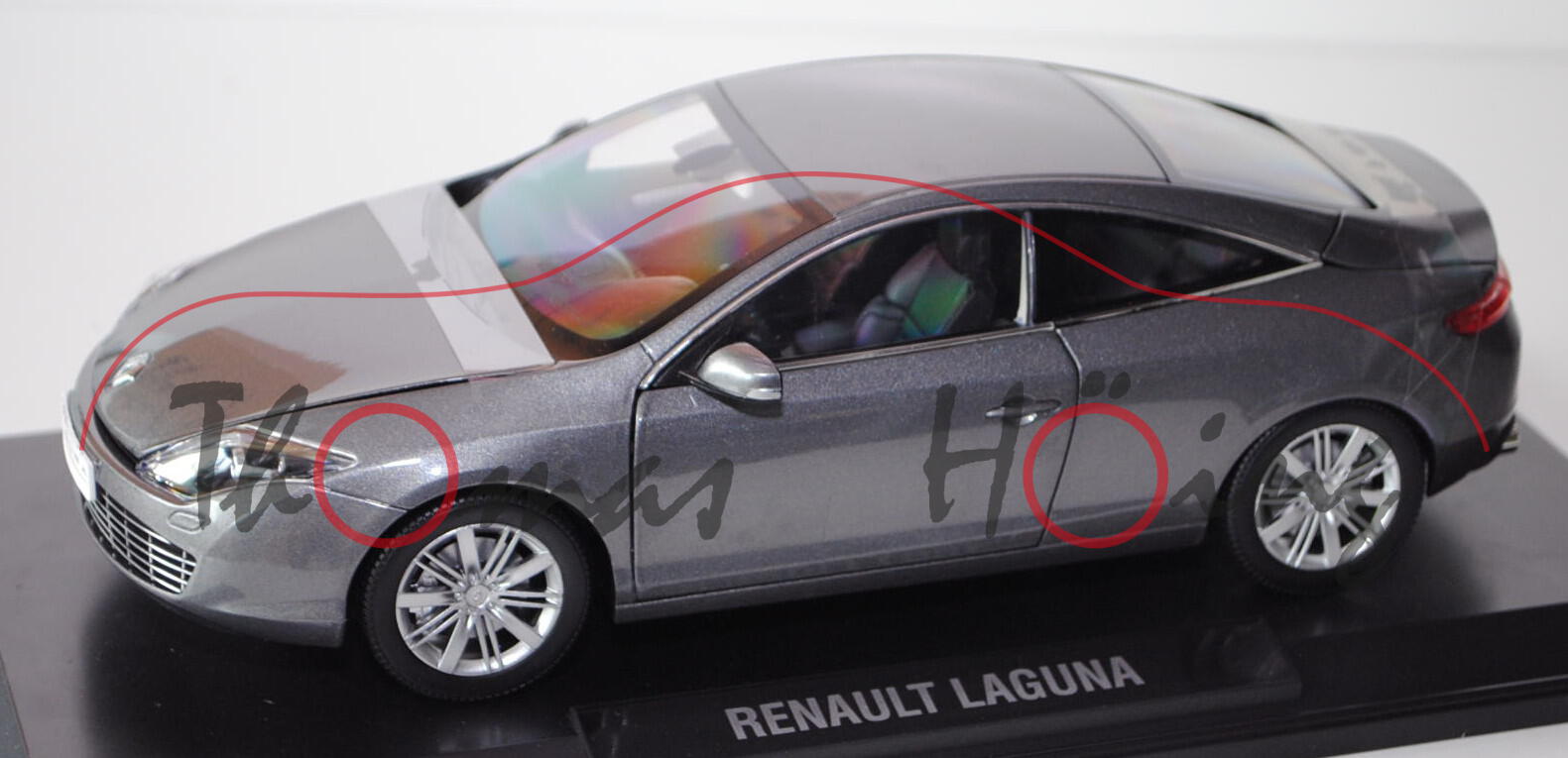 Renault Laguna Coupé (3. Generation, Typ T), Modell 2008-2012, cassiopée graumetallic, 1:18, Norev, 