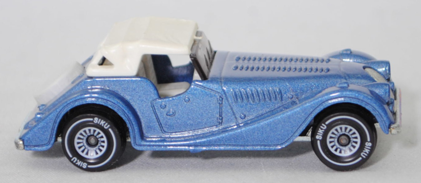 00000 Morgan Plus 8 3.5 V8 (1. Generation, Modell 1981-1987), hell-violettblaumetallic, innen reinweiß, W-Germ, ohne CE-Zeichen, B4, SIKU SUPER, 1:52, m