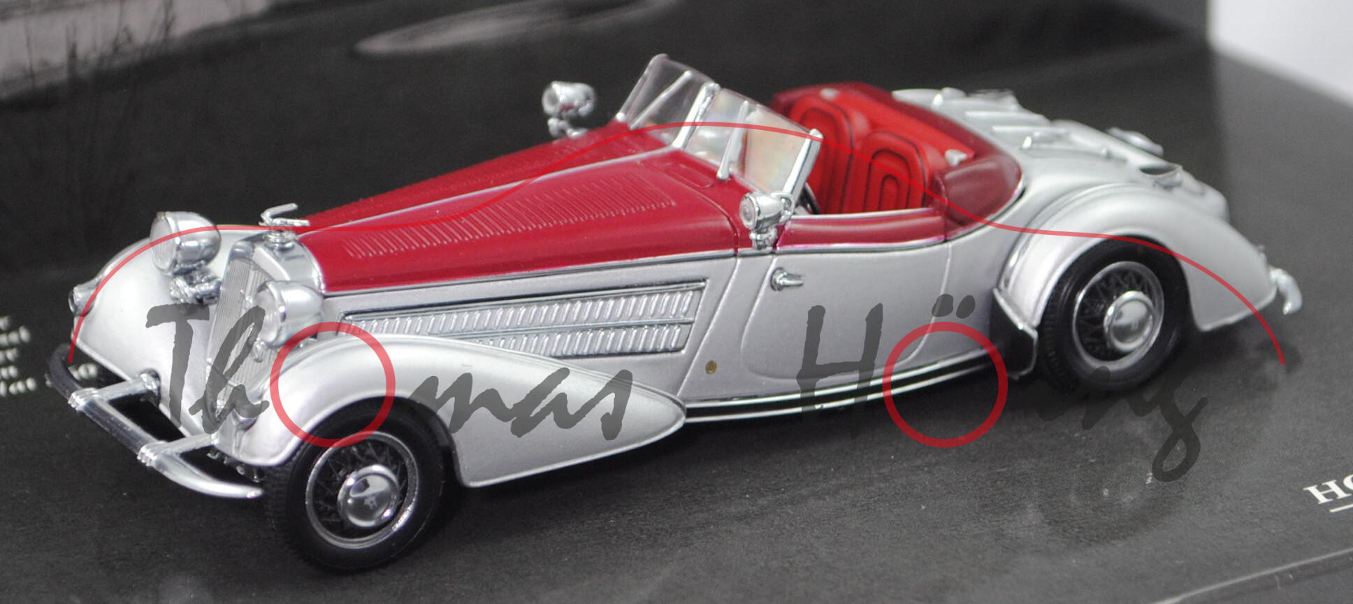 Horch 855 Special-Roadster (Baujahr 1938), silbergraumetallic/purpurrot, Minichamps, 1:43, PC-Box