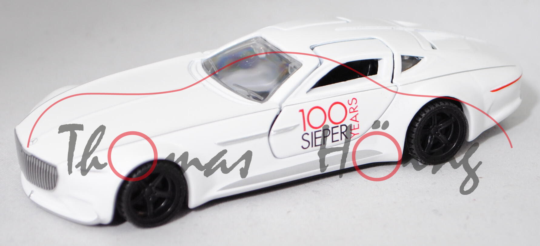 00401 Vision Mercedes-Maybach 6 (Modell 2016), reinweiß, 100 / YEARS / SIEPER, SIKU, 1:50, L17P