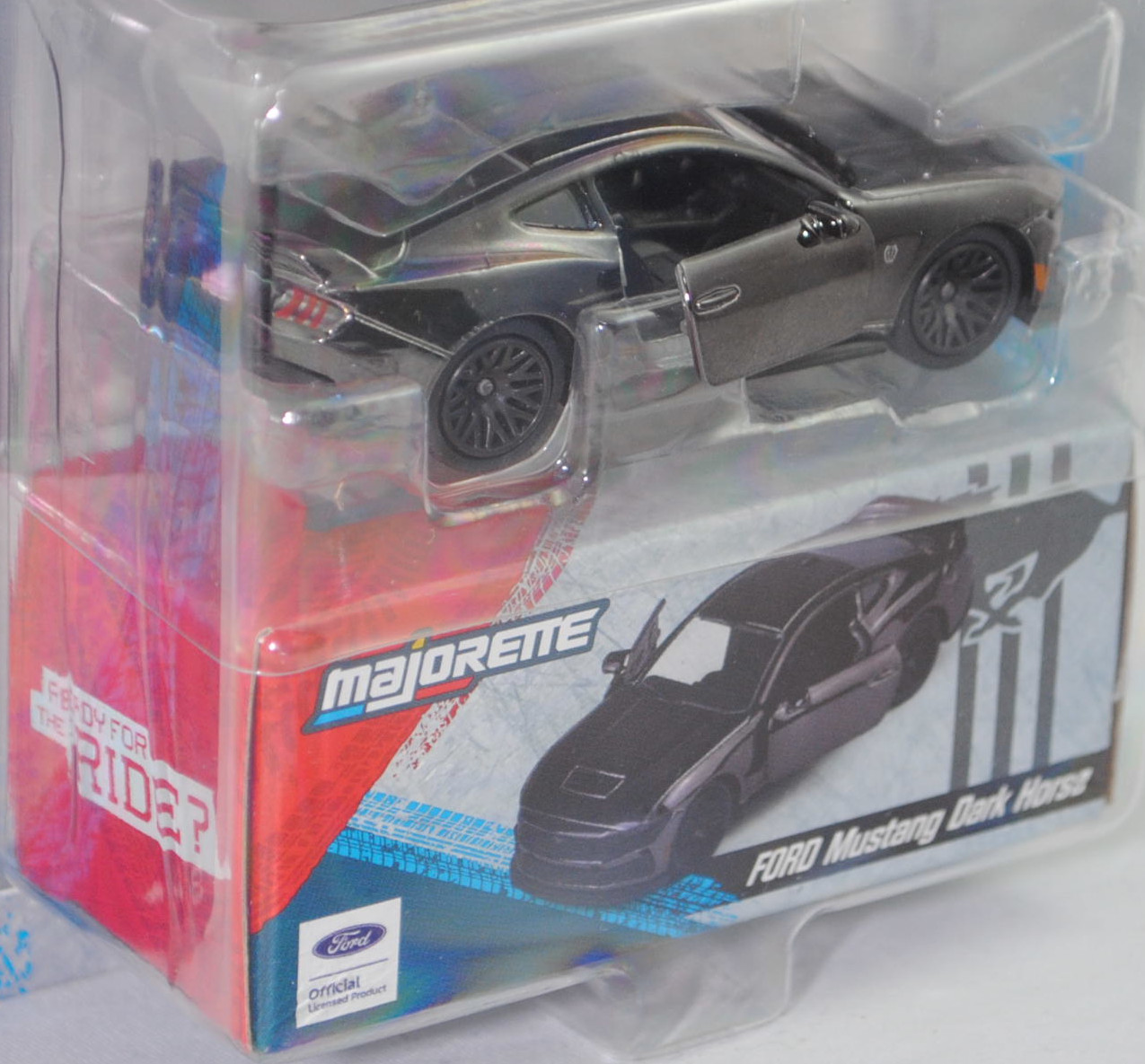 Ford Mustang Dark Horse™ 5.0l Ti-VCT V8 (interne Baureihenbezeichnung S650, Typ VII, Modell 2024-) (Nr. 204E), hell-graubraunmetallic, majorette, 1:64, Blister (SHOWROOM DELUXE CARS)