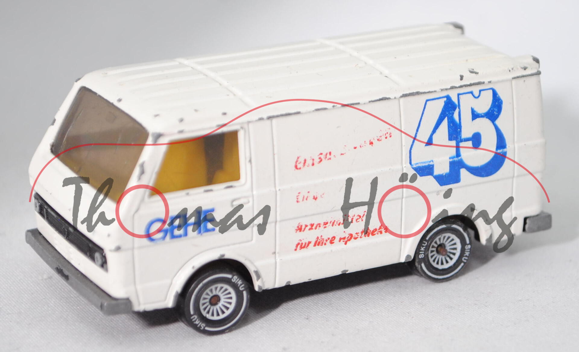 VW LT 28 Kastenwagen 2.0 (1. Ge., Modell 1975-1982), reinweiß, GEHE / Einsatzwagen 45, Farbabplatzer