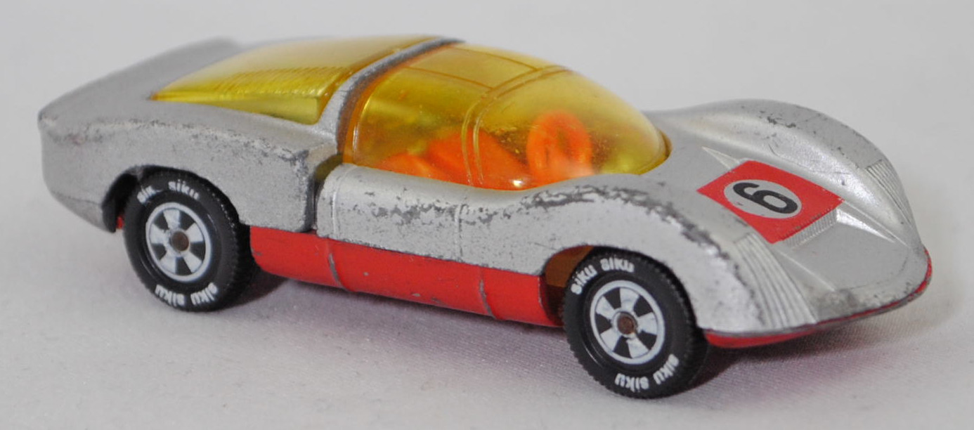 00003 Porsche 906 Carrera 6 (Typ Standard Coupé, Modell 1966-1966), silbergraumetallic/verkehrsrot, Startnummer 6, Bpr. V 285, Germ, Verglasung gelb, R10 weiß, SIKU SUPER, 1:59, vsc
