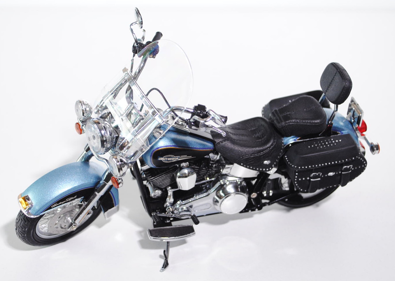 Harley-Davidson® Heritage Softail Classic - FLSTC, Modell 2008, suede blue perl / vivid black, HIGHW