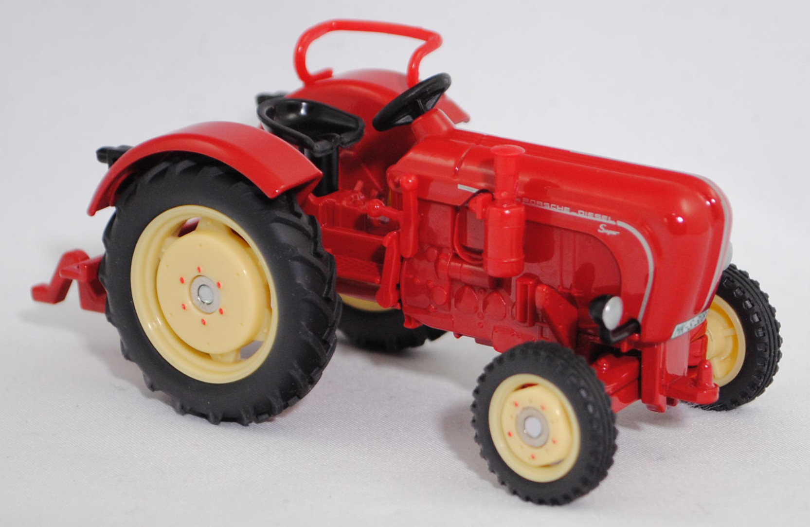 00000 PORSCHE-DIESEL Super N 308 (Baureihe Super, Typ Ackerschlepper, Modell 1957-1960), karminrot, Sitz schwarz, Lenkrad schwarz, MK-S 308, SIKU FARMER CLASSIC, 1:32, L17mpK