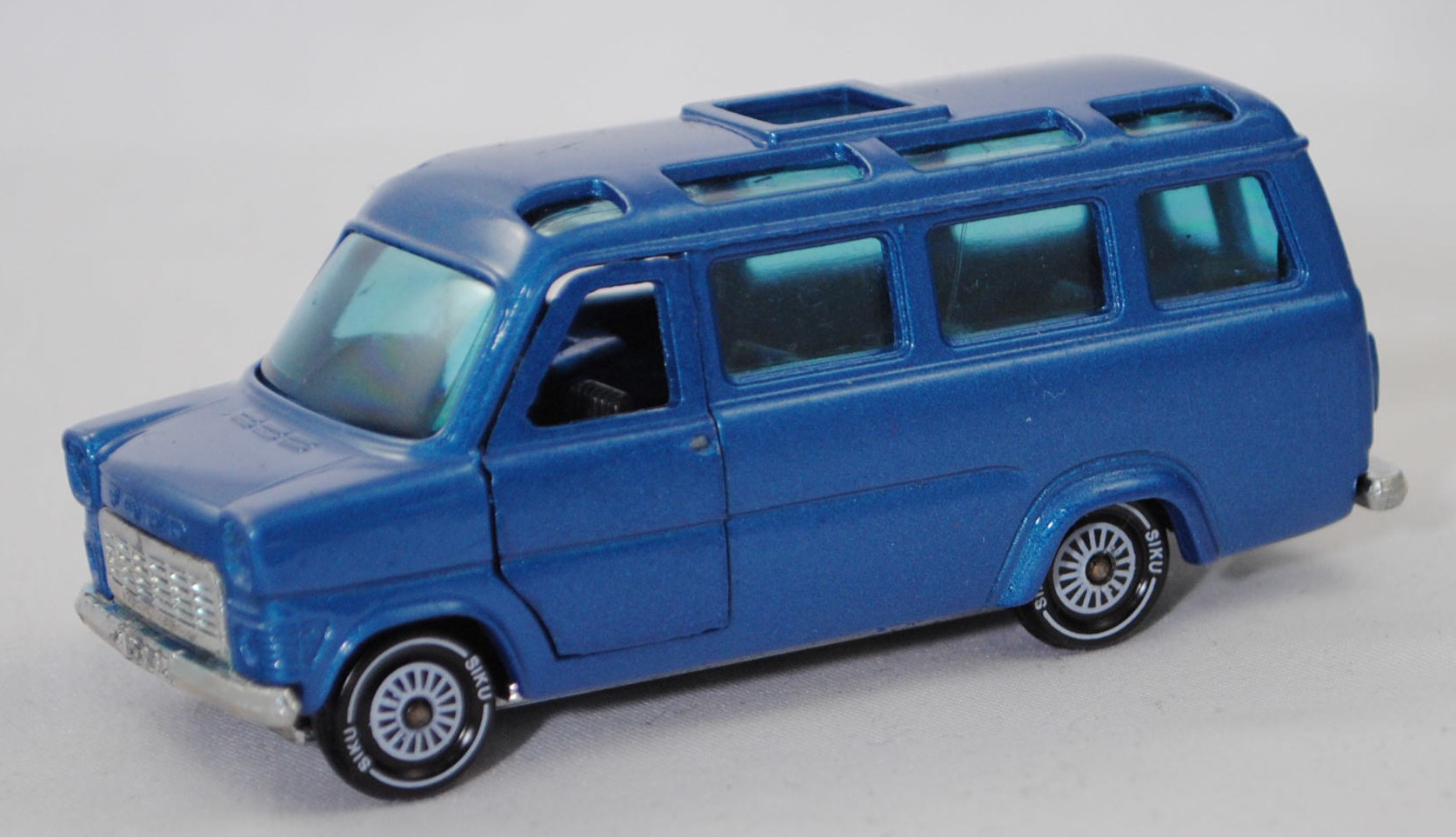 06403 HU Ford Transit Panorama-Bus FT 130 (Transit '71, Modell 1971-1975) Schulbus, grünblaumetallic, Chassis chrom, SIKU Ungarn / Metchy, 1:60, m (HUNGARY SPECIAL)