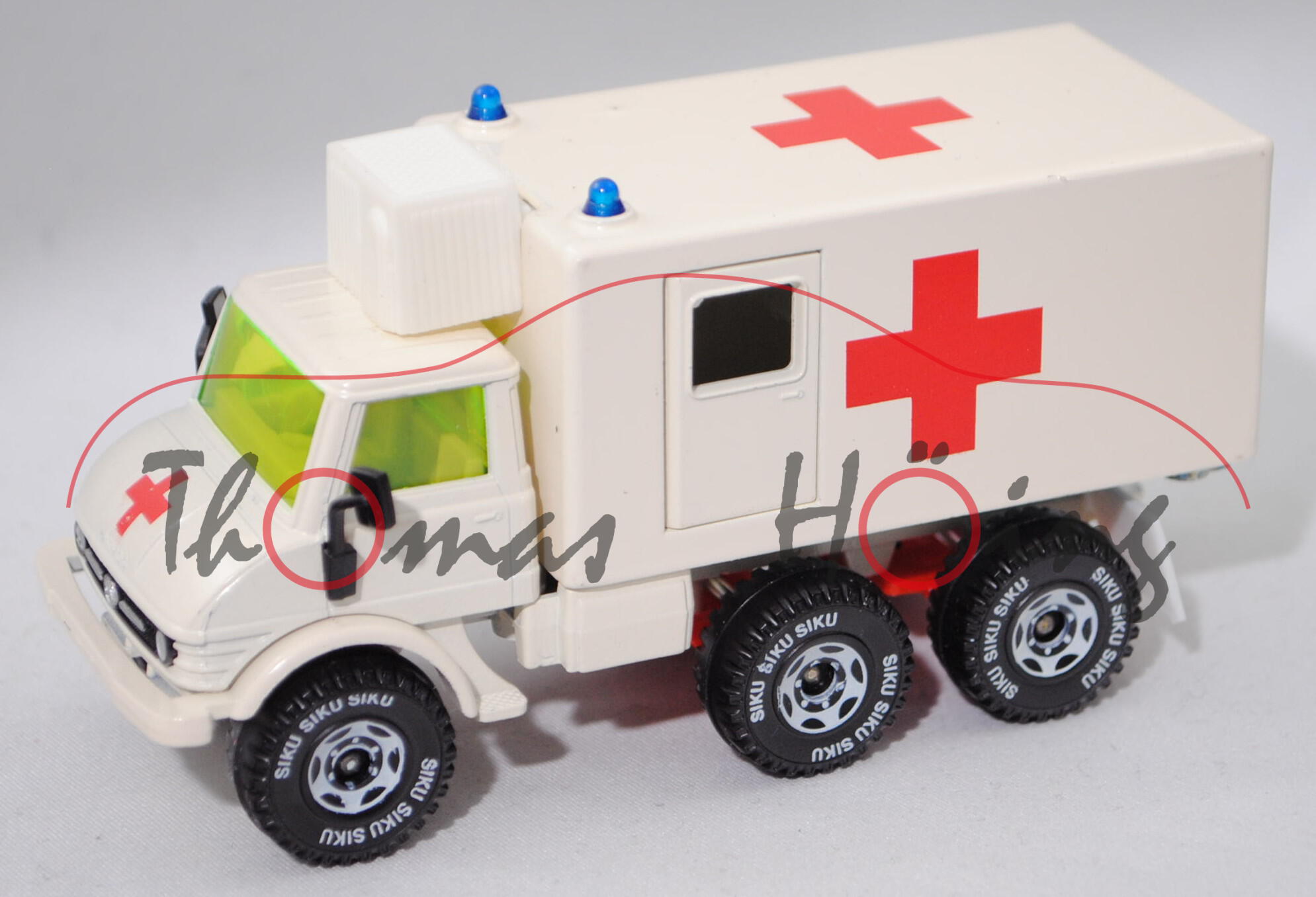 00001 Mercedes-Benz Unimog U125 (Modell 1970-1988) Santiätswagen, weiß, LKW9, SIKU, 1:55, L8d