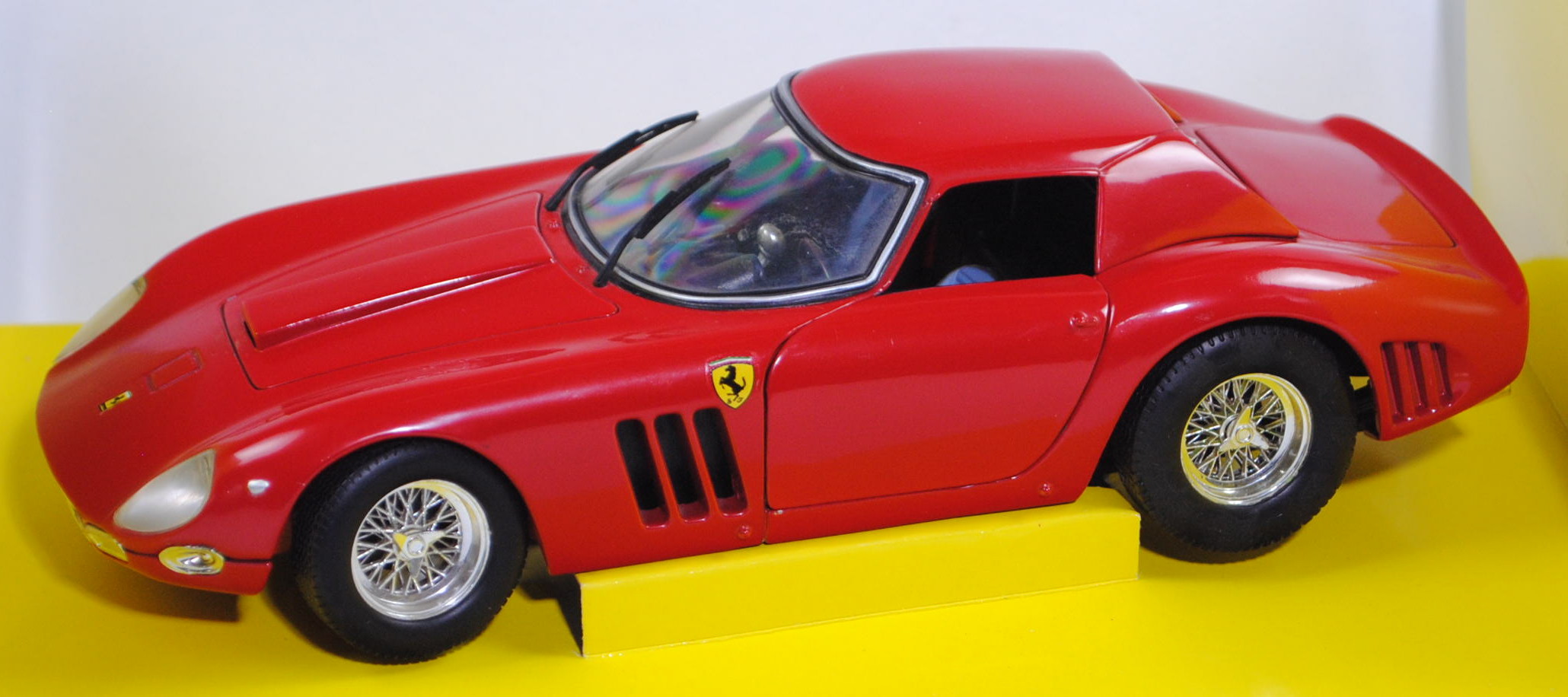 Ferrari 250 GTO (Serie II, Mod. 1964), rot, Revell / Jouef 