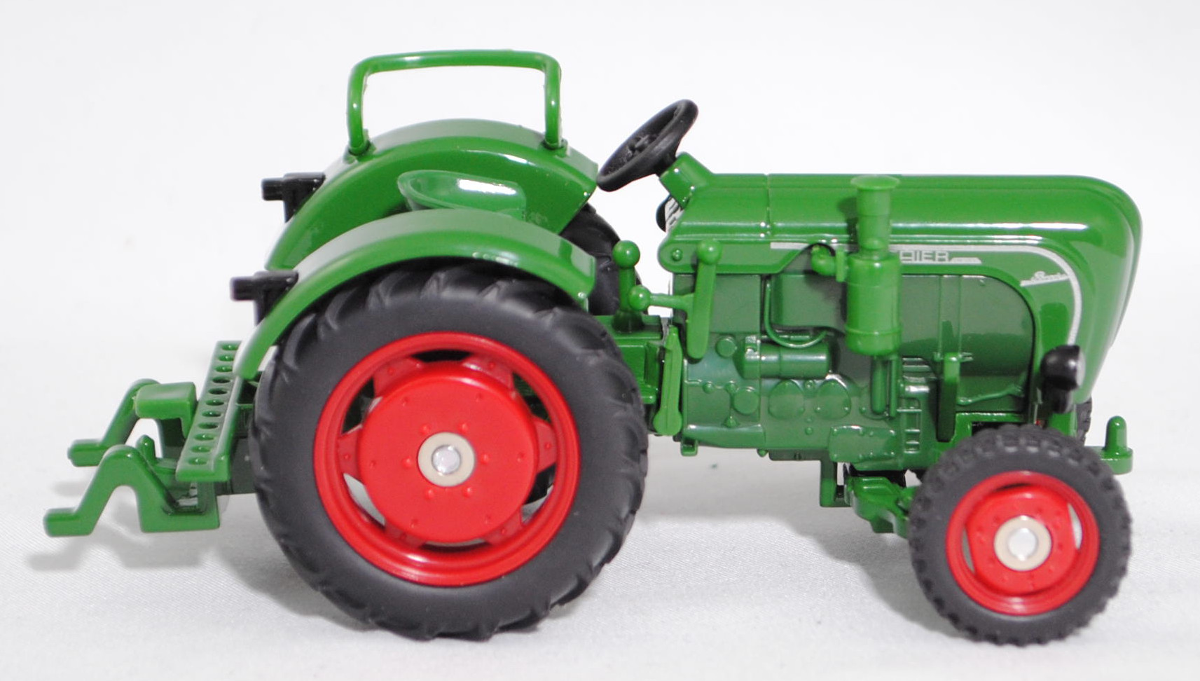 00401 Allgaier Diesel-Ackerschlepper A 133 System Porsche (Modell 1952-1955), smaragdgrün, Felgen signalrot, SIKU FARMER CLASSIC 1:32, L17mpK (Limited Edition)