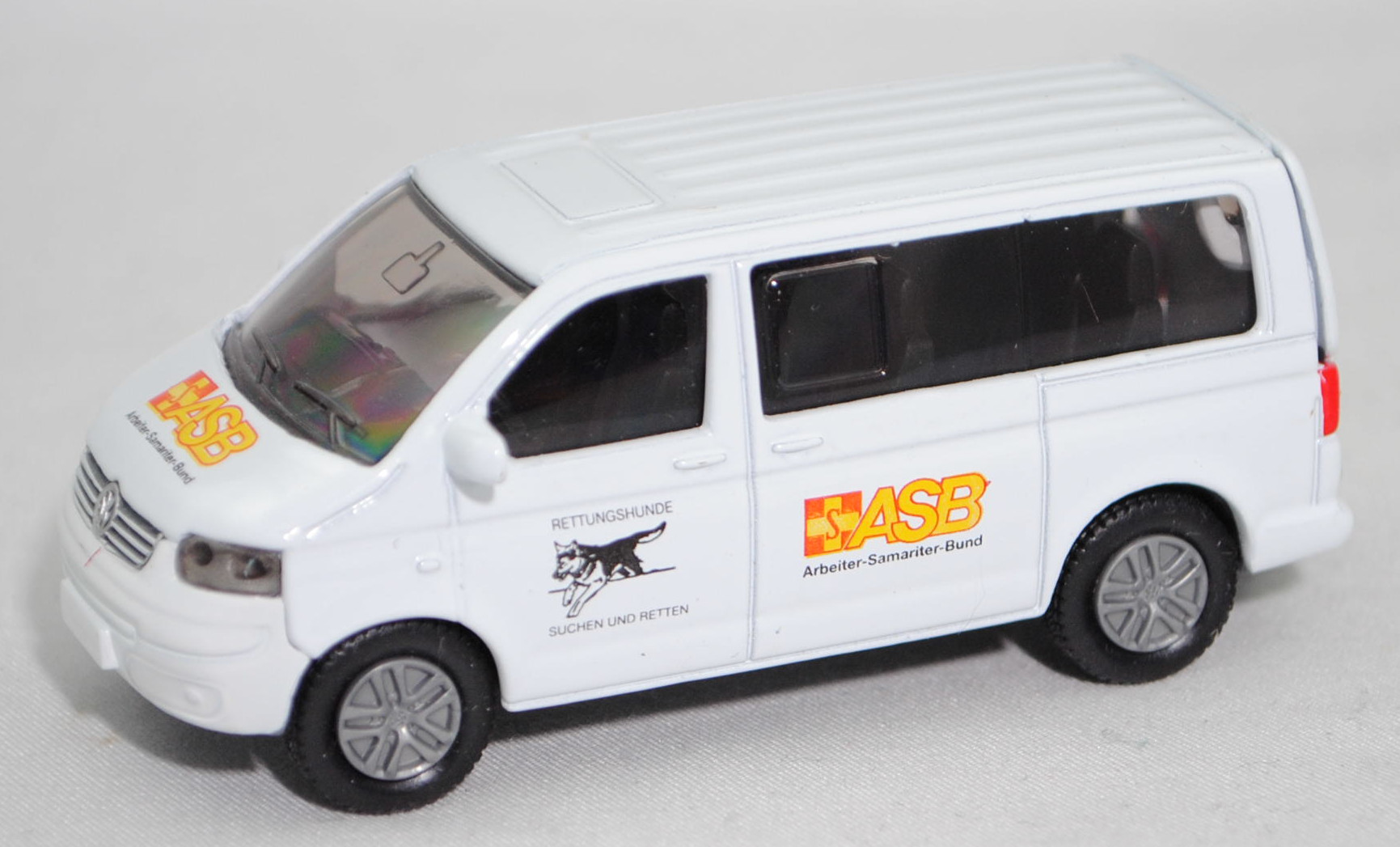 00005 ASB VW T5.1 Multivan (Modell 2003-2009), reinweiß, ASB / RETTUNGSHUNDE, SIKU, 1:58, Tüte