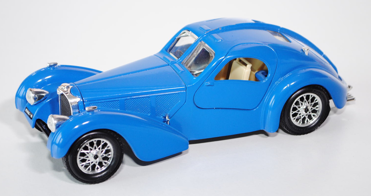 Bugatti Atlantic, Modell 1936, verkehrsblau, Türen + Motorhaube zu öffnen, mit Lenkung, Bburago BIJO