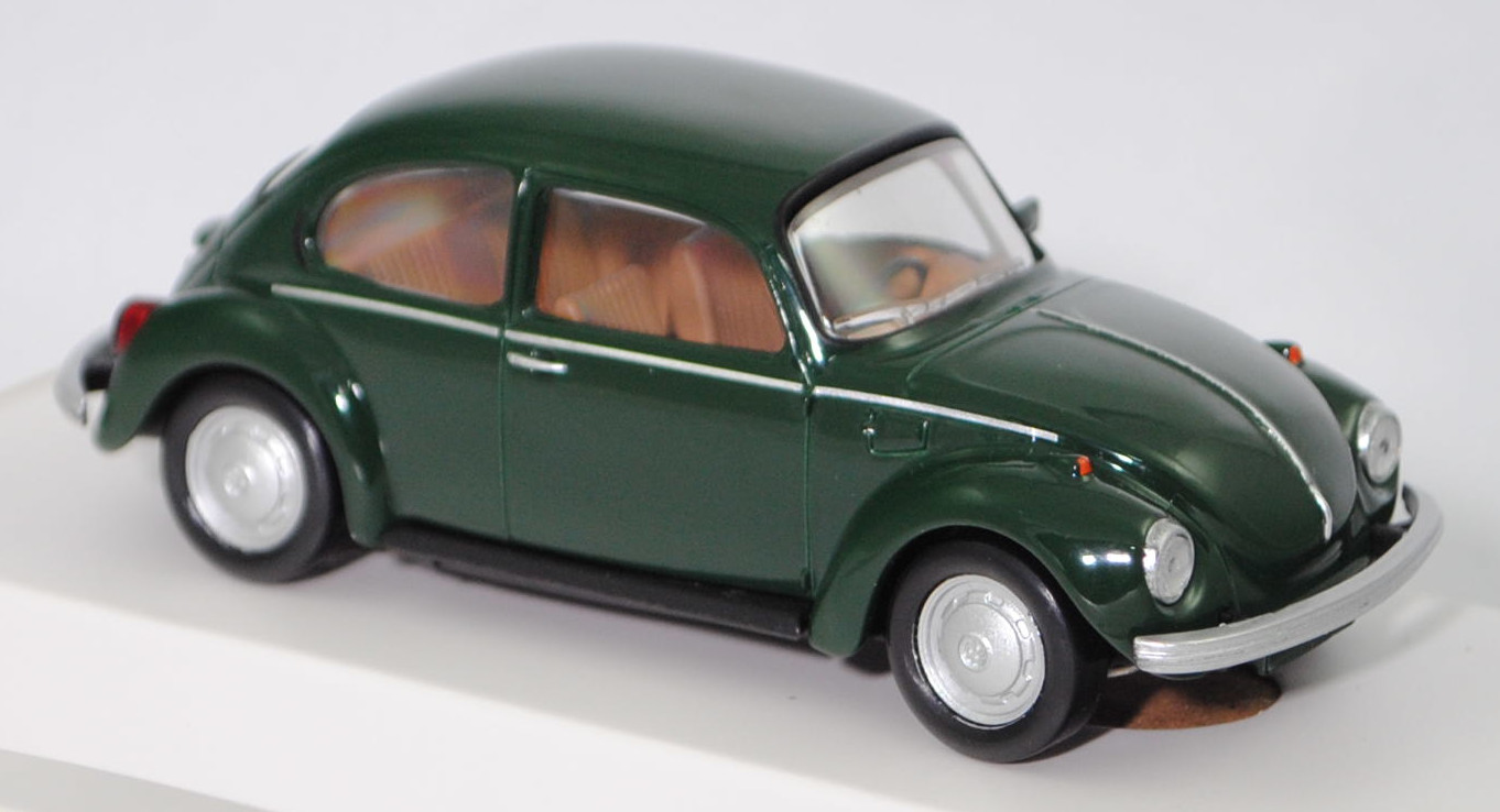 VW Käfer / Coccinelle 1303 Limousine (1. Generation, Typ 11 Modell 111, Modell 1972-1974, Baujahr 1973), moosgrün, innen hell-braunbeige, Norev Jet-car, 1:43, mb
