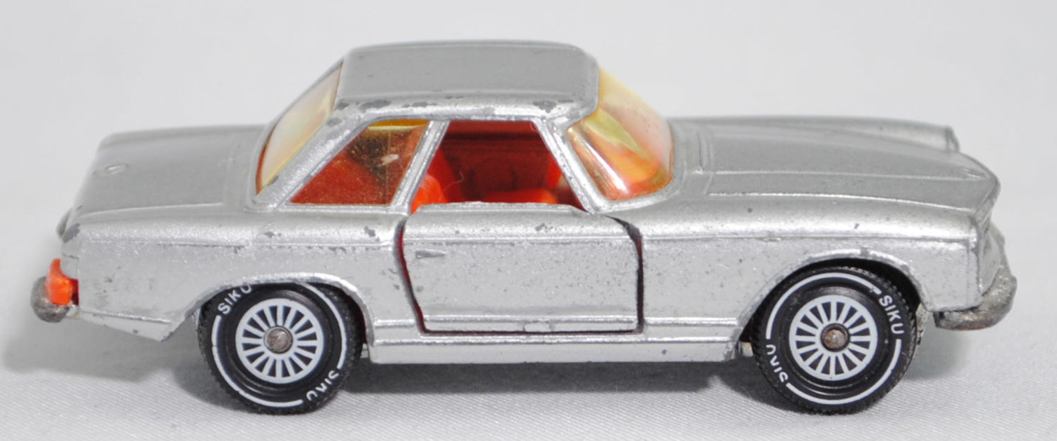 00006 Mercedes-Benz 280 SL (W 113, Pagode, Modell 1968-1971) mit Hardtop (Coupédach), silber, Bpr. V 302 / 1017, W-Germ, Verglasung gelb, R11 gerillt, SIKU SUPER, 1:60, vsc