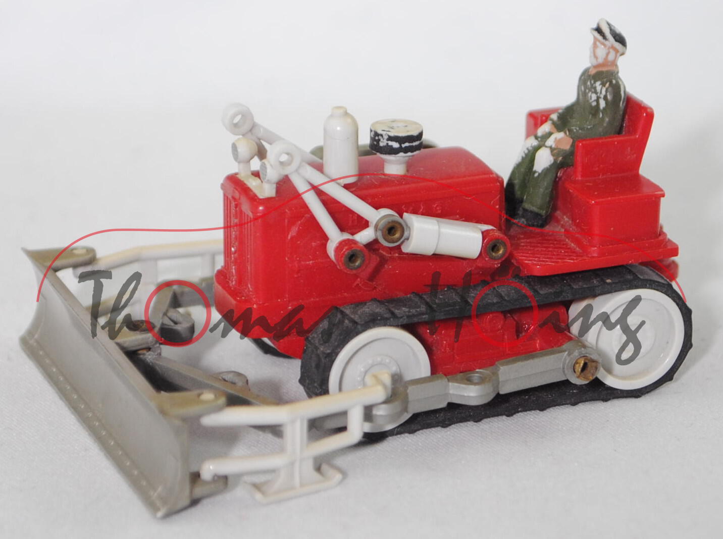 00000 Hanomag-Diesel-Planierraupe K 60 E (Modell 1956-1958) mit Schwenkschild, rot/silber, 1:61, sc