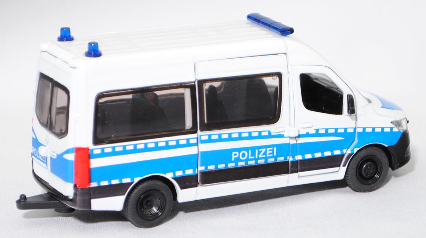 00001 Mercedes-Benz Sprinter III Tourer (W 907, Modell 2018-2021) 319 CDI L2 Bundespolizei Mannschaftswagen, reinweiß, POLIZEI mittig auf der Motorhaube, SIKU SUPER, 1:50, L17mpK