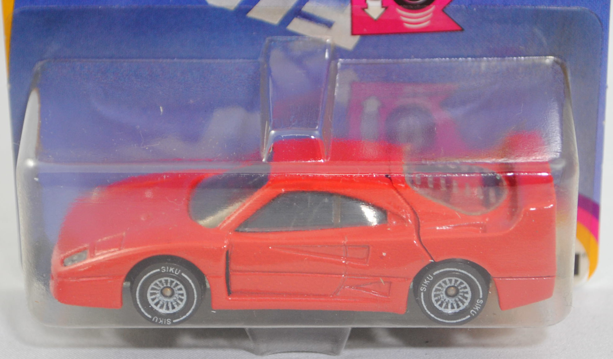 00000 Ferrari F40 (Typ F120, Modell 1987-1992), verkehrsrot (vgl. rosso corsa beim Original, Farbcode FER 300/6), Chassis chrom, W-Germ, ohne CE-Zeichen, B4, SIKU SUPER, 1:56, P21 ohne NEU