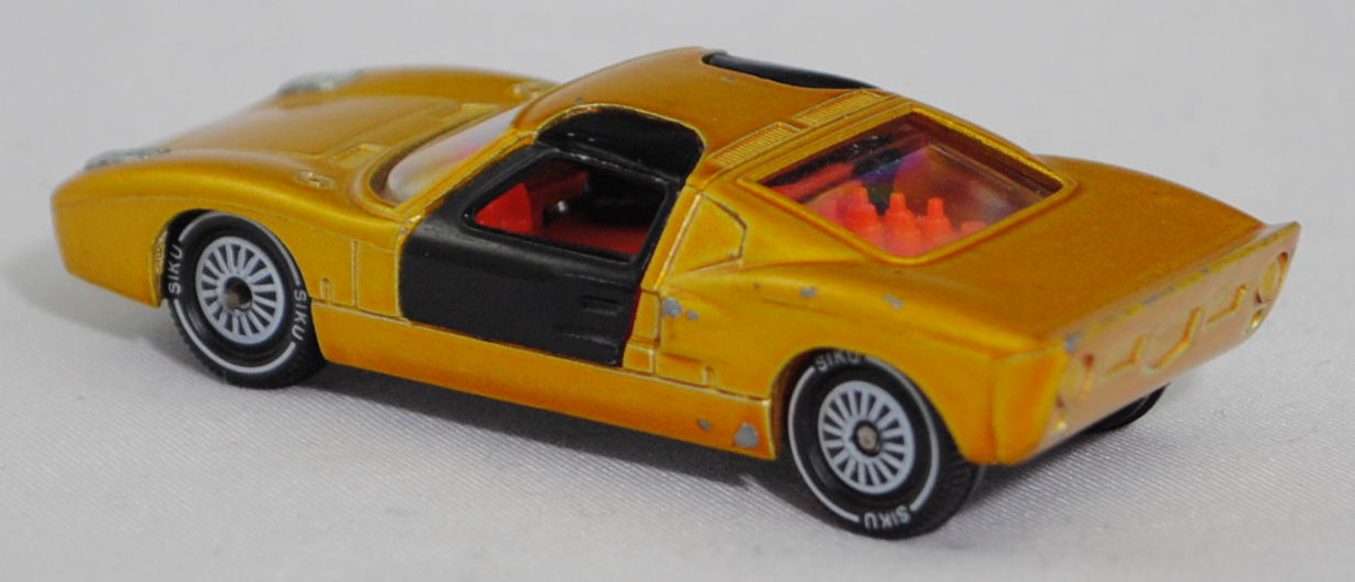 00006 Ford GT40 (Mk I bzw. Mark 1, Modell 1965-1967), Karosserie hell-honiggelbmetallic, Türen schwarz, Bpr. V 296 / W-Germ, Verglasung klar, R11, SIKU SUPER, 1:57, m-