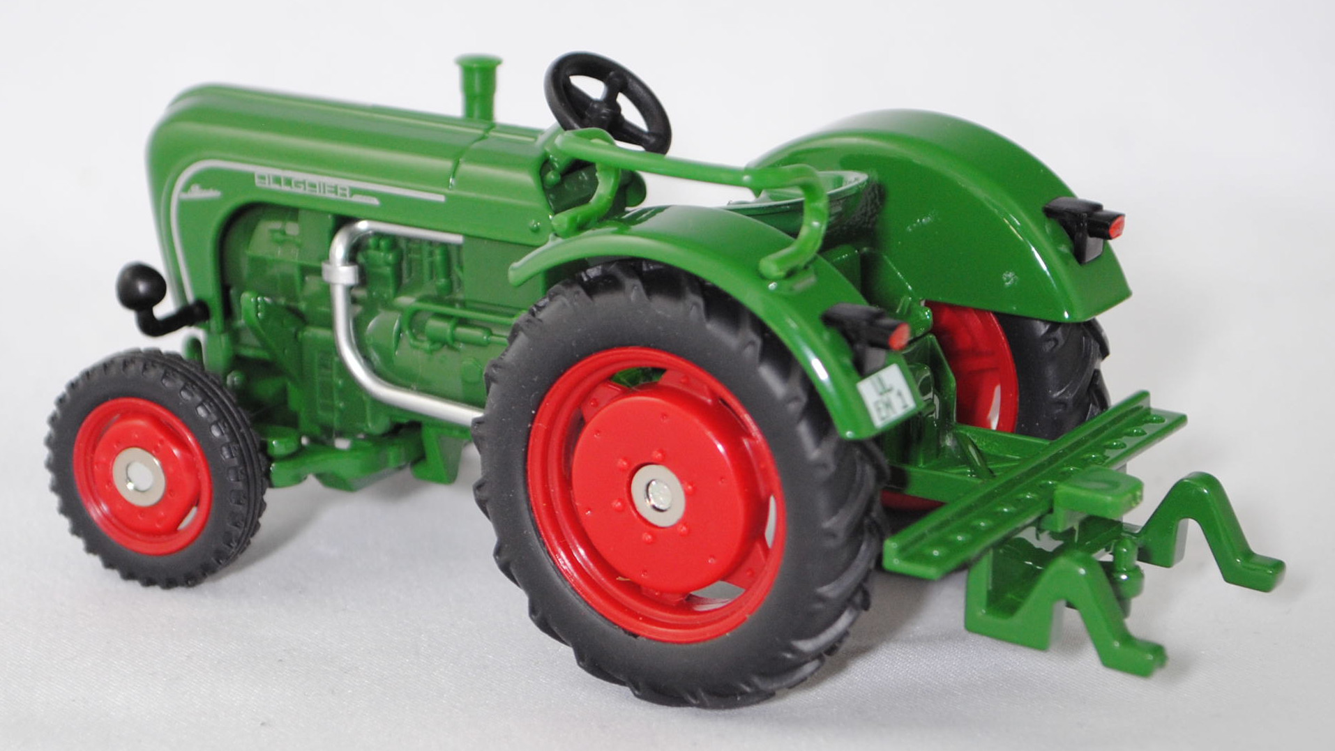 00401 Allgaier Diesel-Ackerschlepper A 133 System Porsche (Modell 1952-1955), smaragdgrün, Felgen signalrot, SIKU FARMER CLASSIC 1:32, L17mpK (Limited Edition)