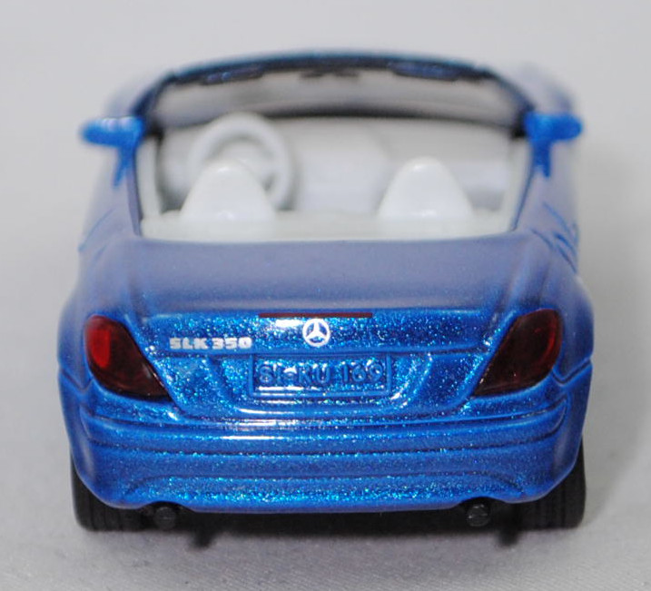 00008 Mercedes-Benz SLK 350 (interne Baureihenbezeichnung R 171, Vor-MoPf, Modell 2004-2008), verkehrsblaumetallic, innen weiß/blaumetallic, Bpr. 1002, SIKU SUPER, 1:55, m