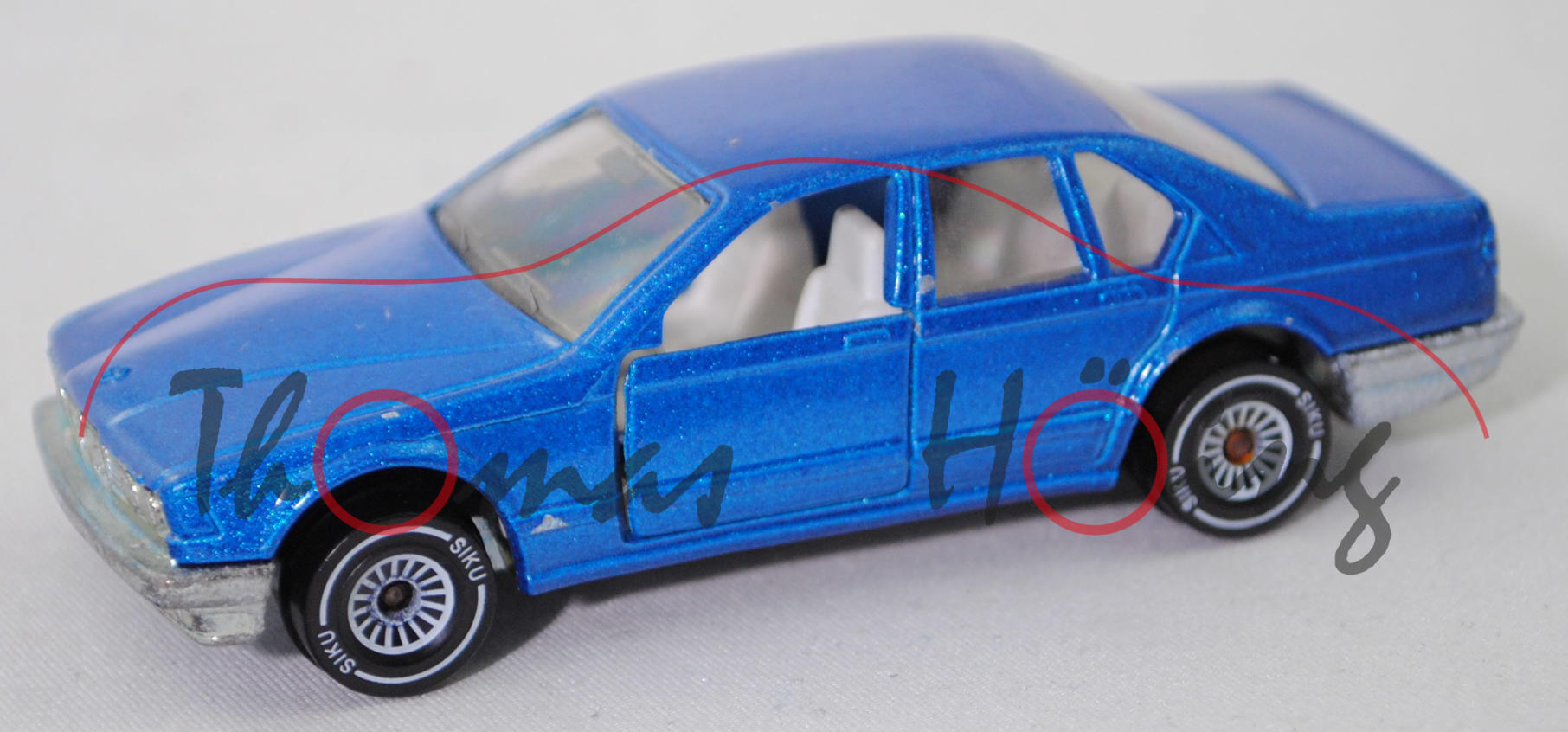 00000 BMW 735i (Baureihe E32, Modell 1986-1992), dunkel-verkehrsblaumetallic, SIKU, 1:57, vsc