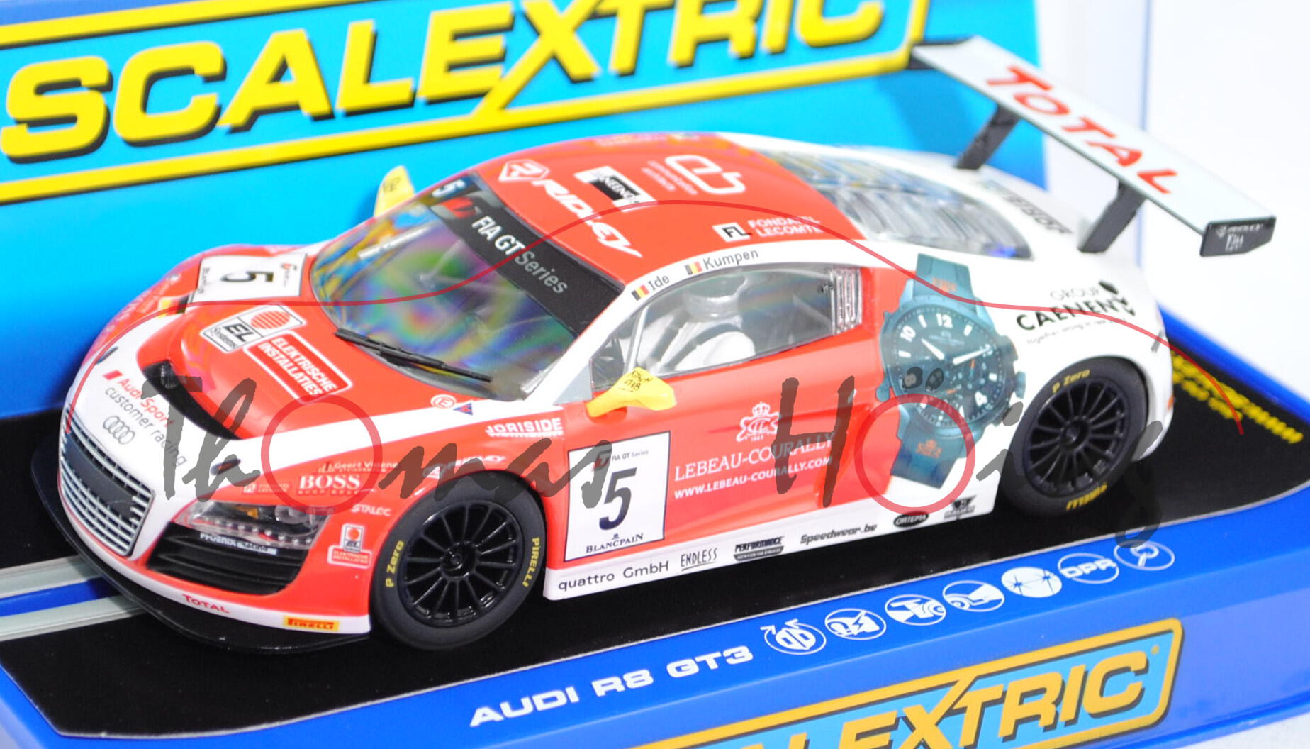 Audi R8 LMS (Typ R16), rot/weiß, FIA GT Serie 2013, Fahrer: Enzo Die / Anthony Kumpen (16. Platz), T