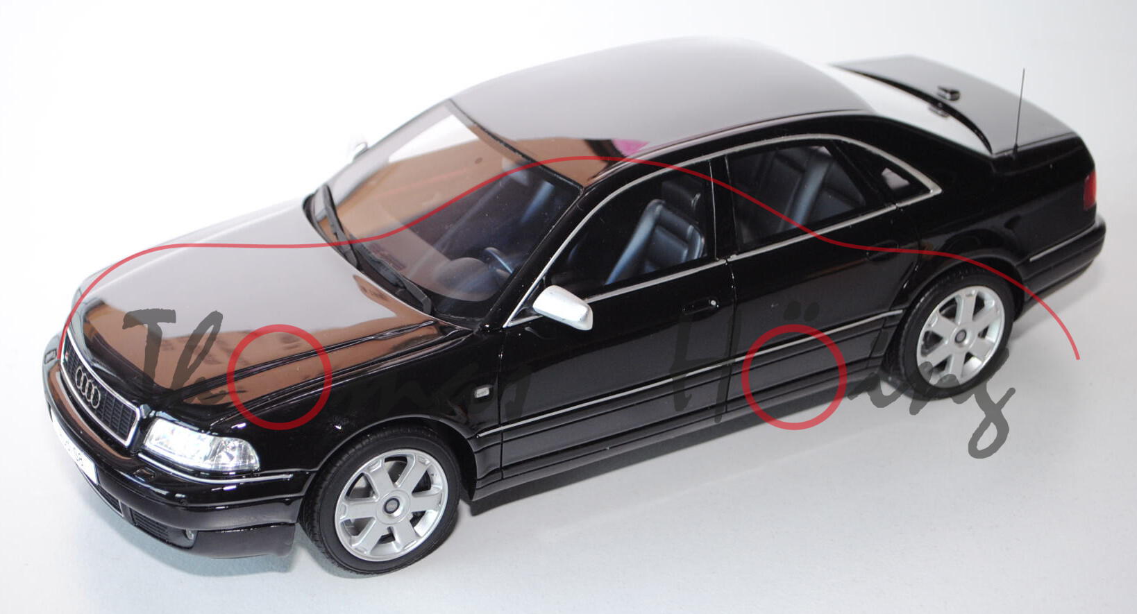 Audi S8 (D2, Typ 4D), Modell 1996-2002, schwarz, OttO mobile, 1:18, mb