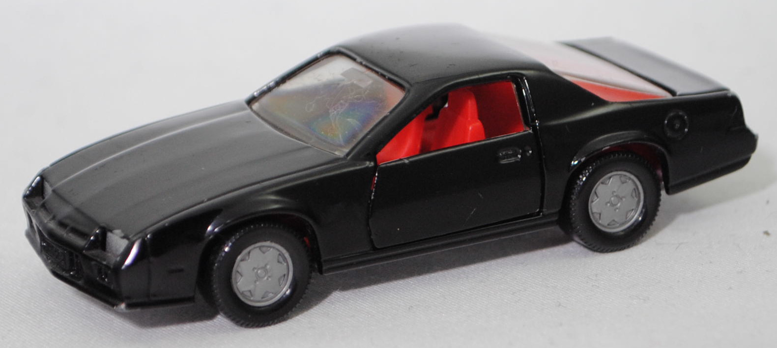 00005 Chevrolet Camaro Berlinetta 5.0L V8 (3. Generation, Vorfacelift, Modell 1982-1984), schwarz, Bpr. CAMARO Z 28, Hong, Chassis silber, mit CE-Zeichen, B6, SIKU SUPER, 1:59, vsc