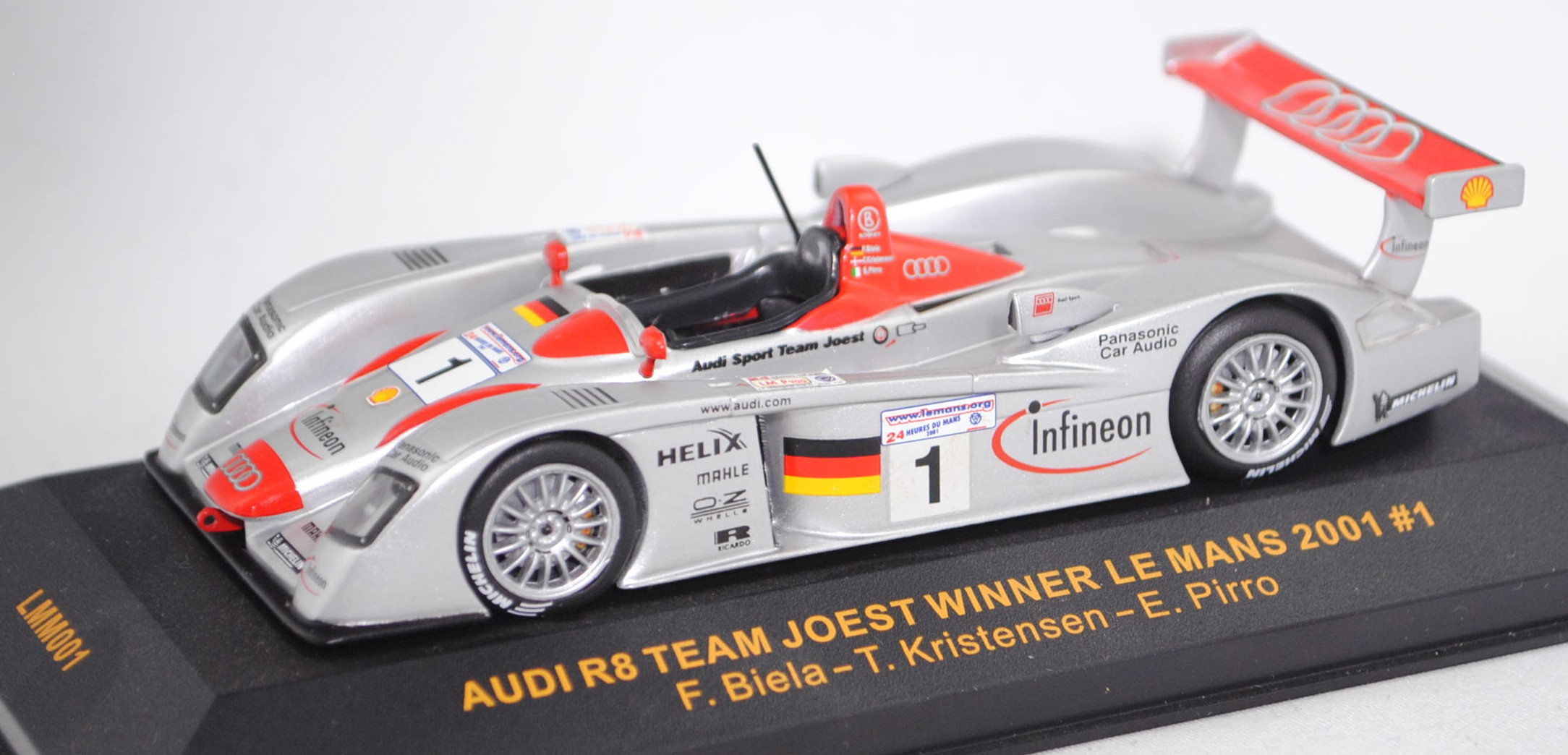 Audi R8, Team Joest, Le Mans 2001, Biela/Kristensen/Pirro (Winner), Nr. 1, IXO, 1:43, PC-Box