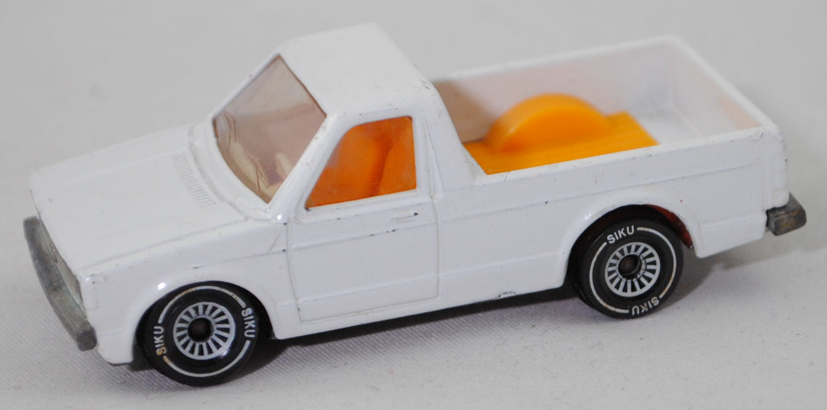 06400 HU VW Pickup Truck LX (VW Caddy I) (Typ 14D, Mod. 81-83), weiß, SIKU Ungarn/Metchy, 1:58, m-