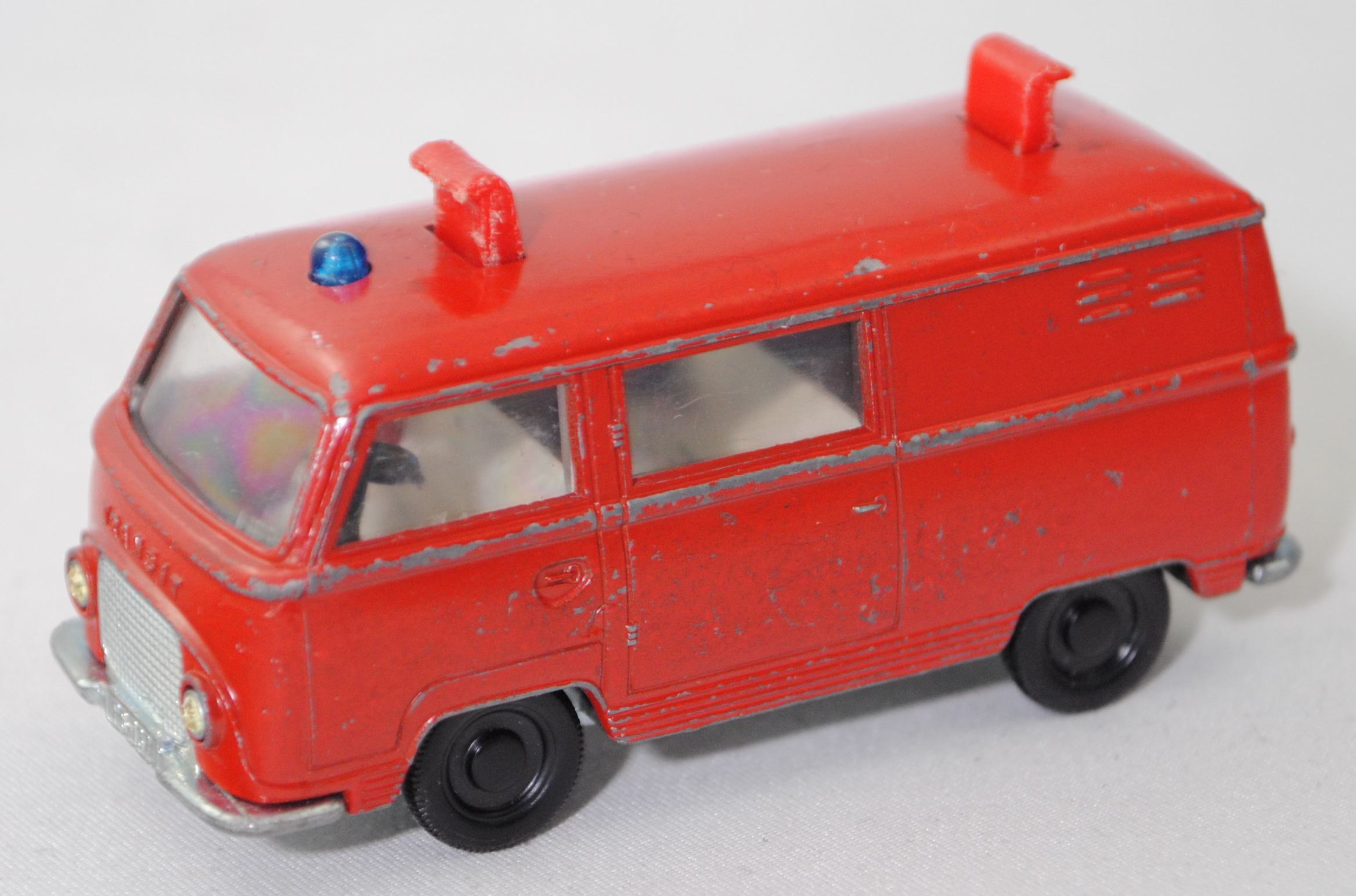 00002 Ford Taunus Transit TSF (1. Gen., Typ G7BT, Facelift 1961, Mod. 61-63) Feuerlöschfahrzeug, SIKU, 1:60