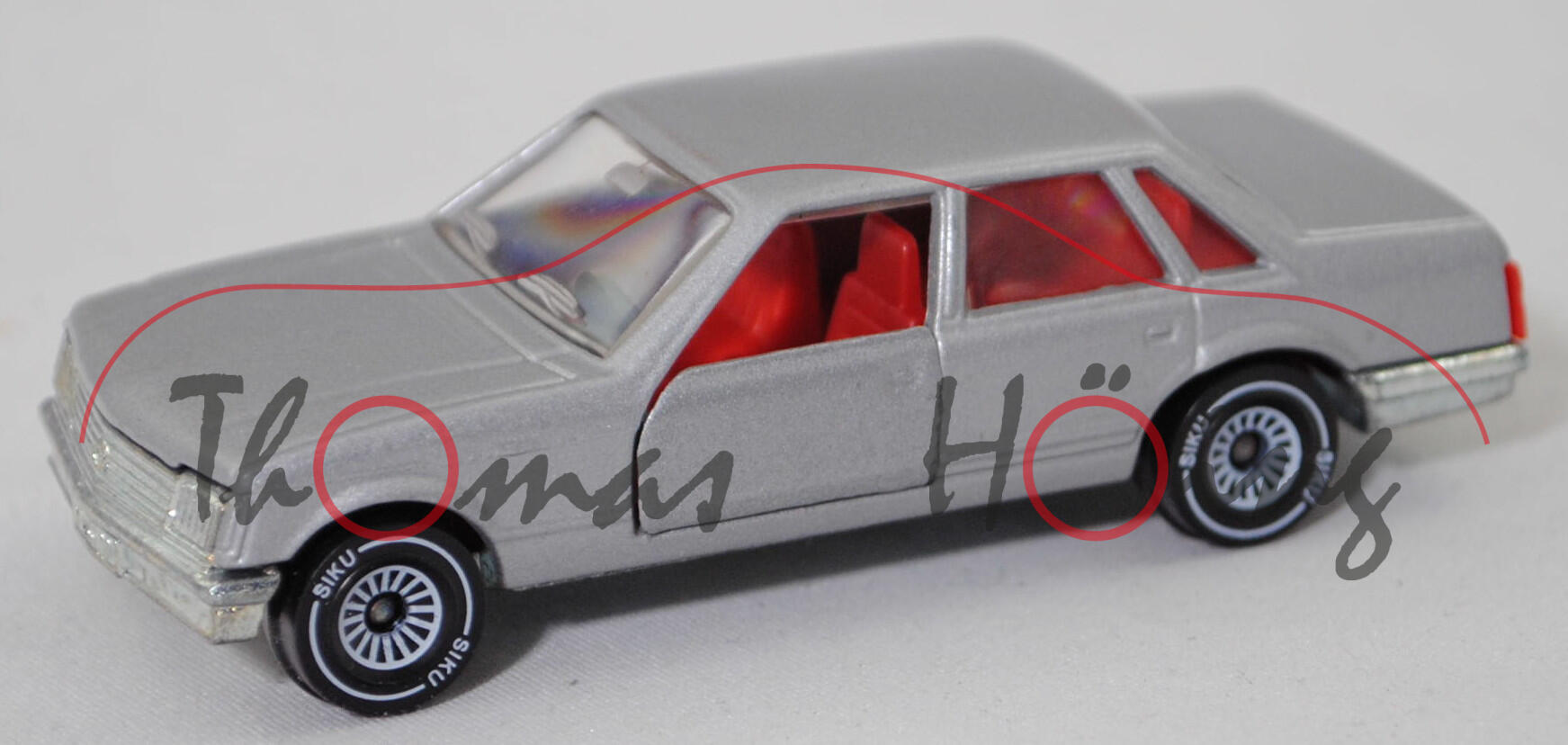 06405 HU Opel Senator 3.0 E CD (Typ A1, Modell 1978-1981), silbergraumetallic, SIKU / Metchy, 1:59